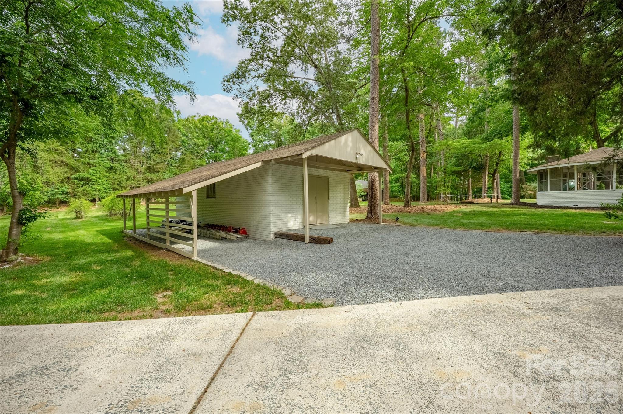Workshop/shed for additional storage - 1800 Chestnut Lane, Matthews