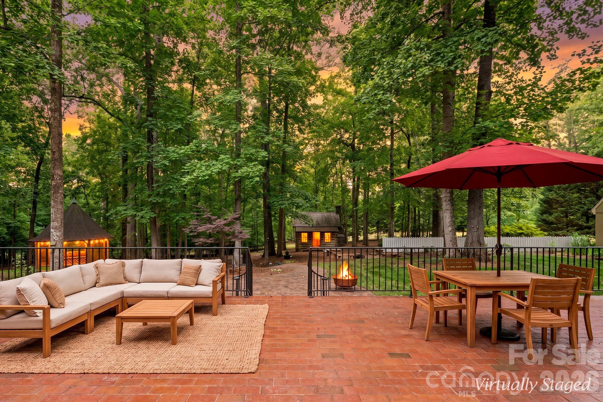Single Family Residence at 5400 Dartmoor Street, Winston Salem, photo 9 of 41