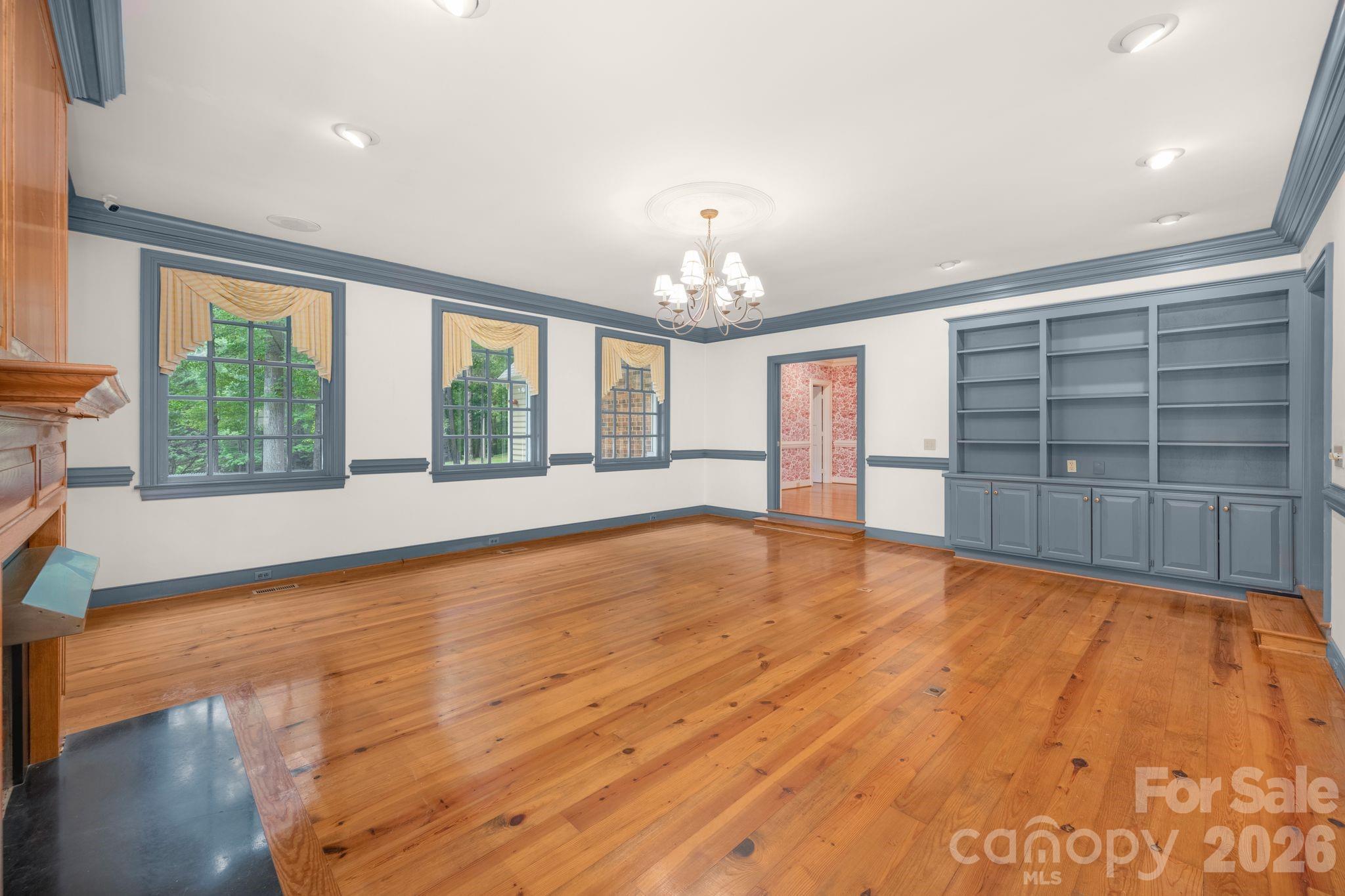 Single Family Residence at 5400 Dartmoor Street, Winston Salem, photo 25 of 41