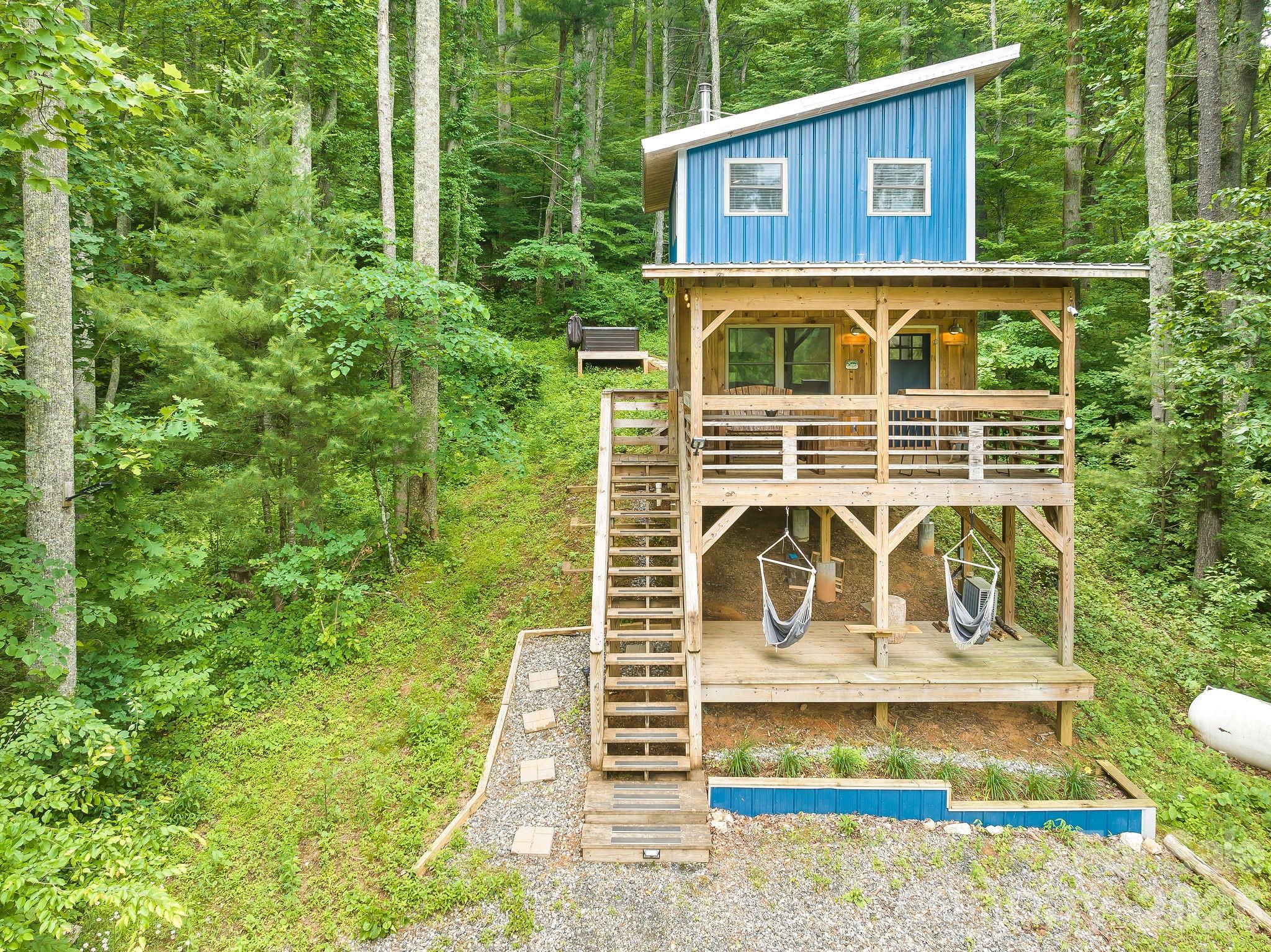 Site Built Cabin on 20 Acres! - 2504 Upper Paw Paw Road, Marshall