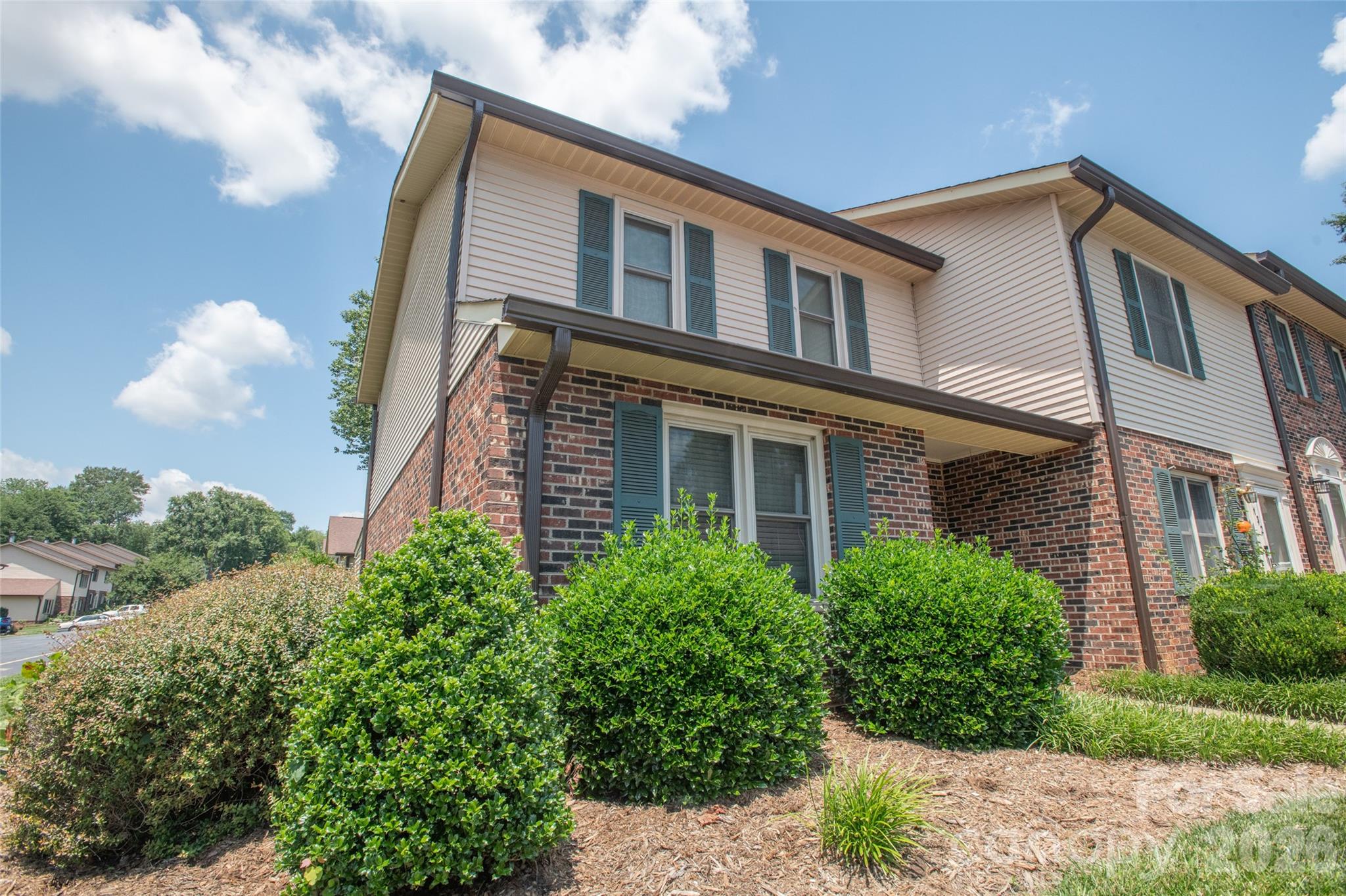 Townhouse at 1330 5th Street NE, Hickory, photo 3 of 35