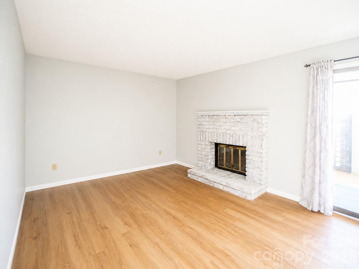 Townhouse at 1330 5th Street NE, Hickory, photo 15 of 35