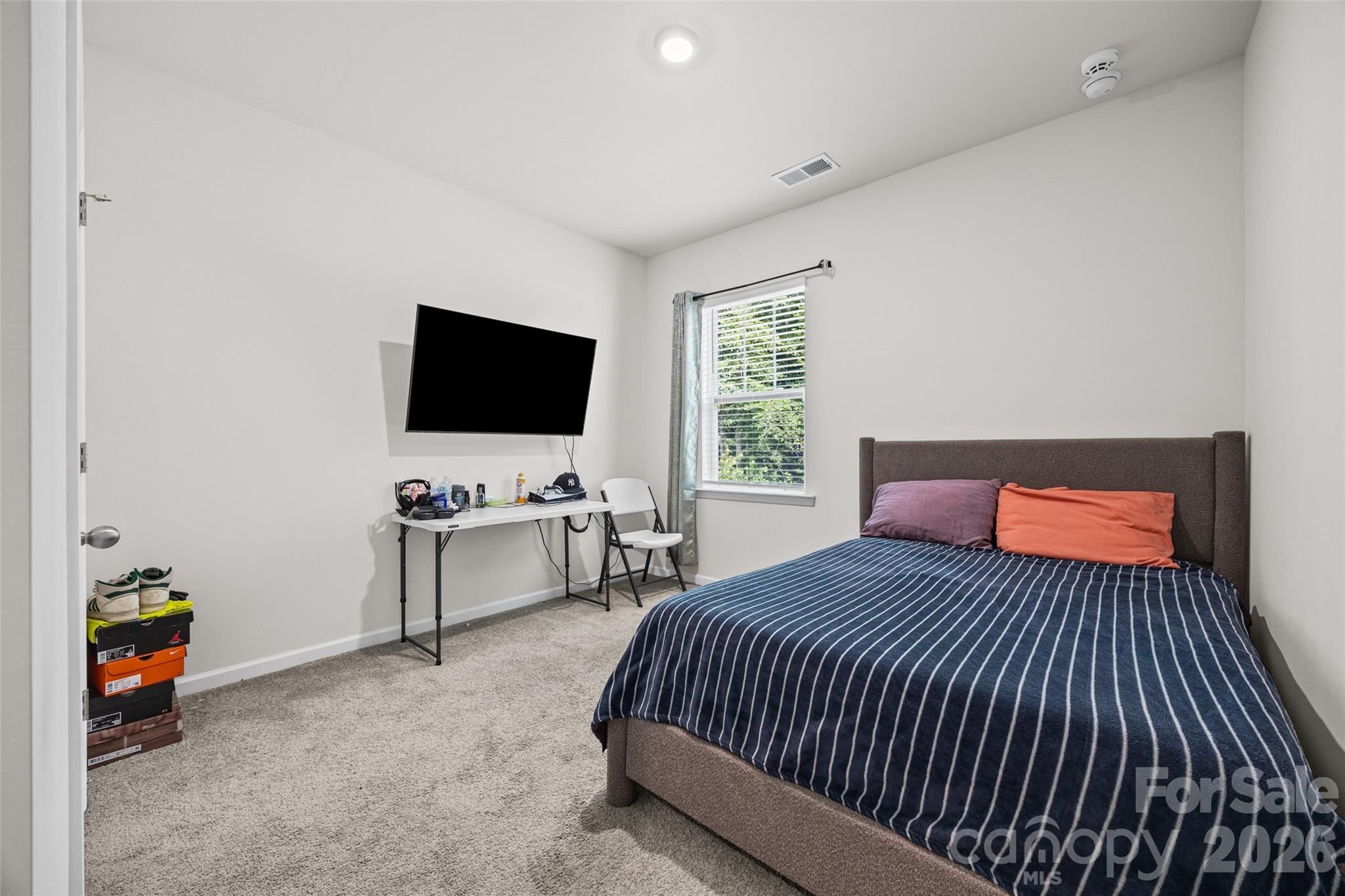 Single Family Residence at 3623 Azalea Ridge Drive, Mount Holly, photo 11 of 31