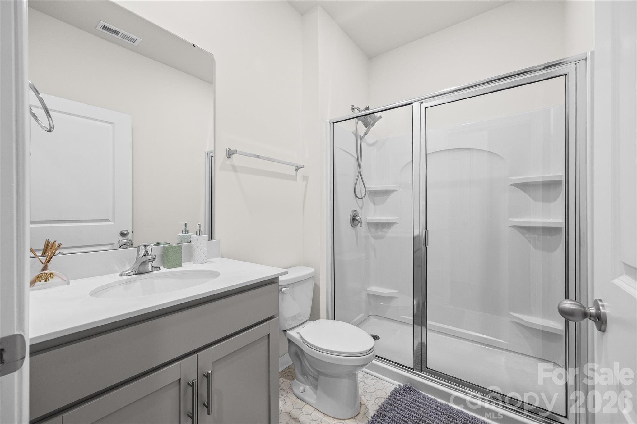Single Family Residence at 3623 Azalea Ridge Drive, Mount Holly, photo 12 of 31