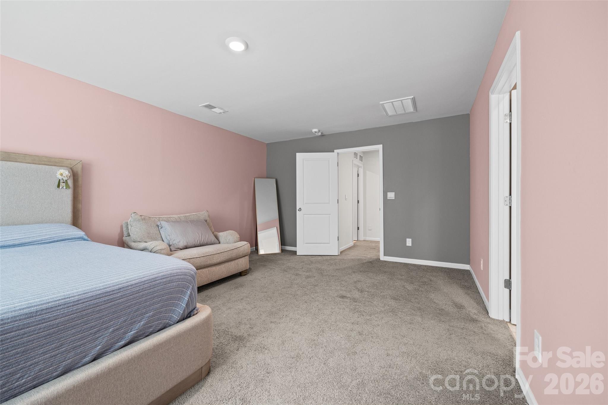 Single Family Residence at 3623 Azalea Ridge Drive, Mount Holly, photo 15 of 31
