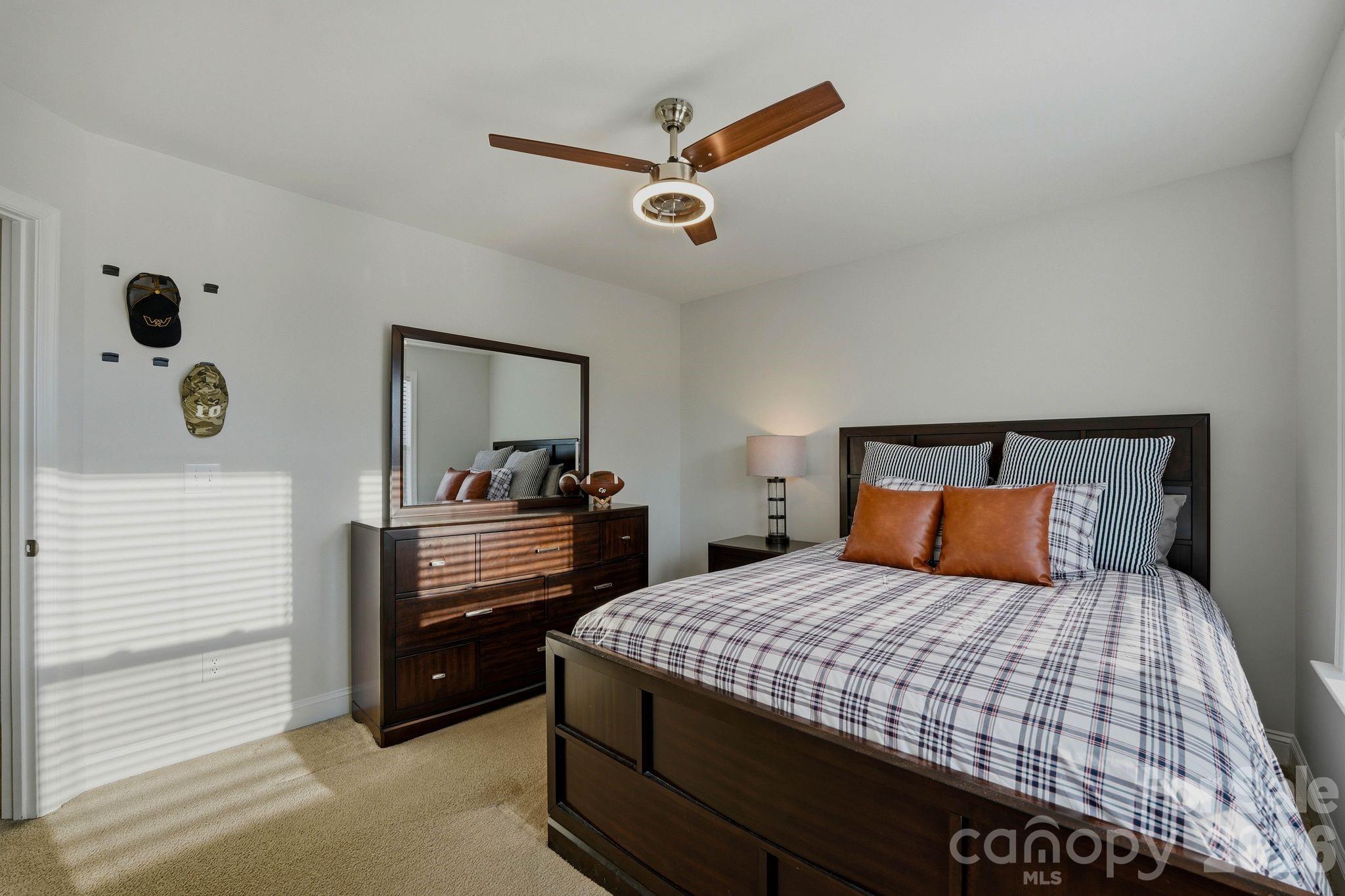 Single Family Residence at 2107 Masons Bend Drive, Fort Mill, photo 22 of 39