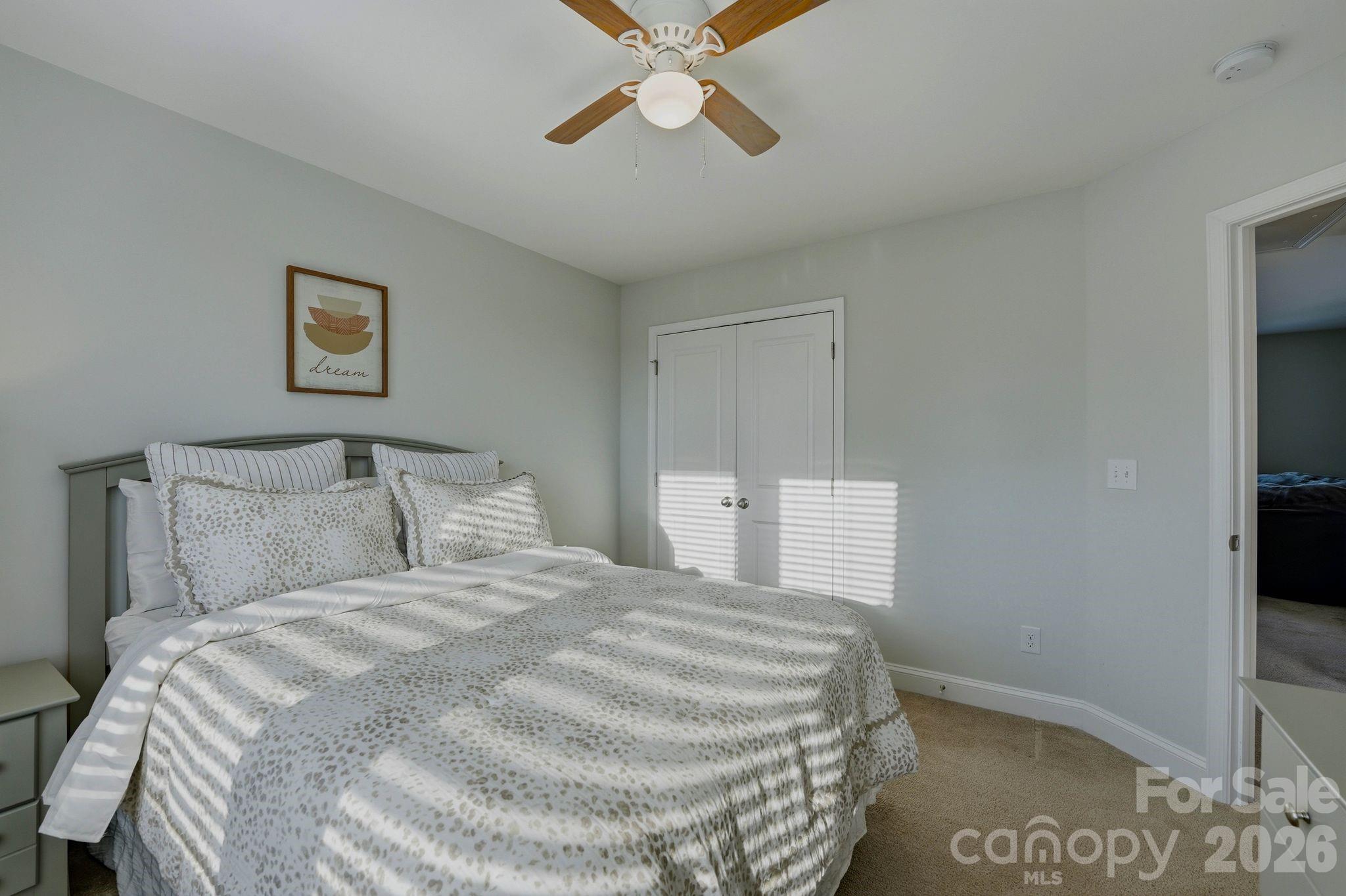 Single Family Residence at 2107 Masons Bend Drive, Fort Mill, photo 25 of 39