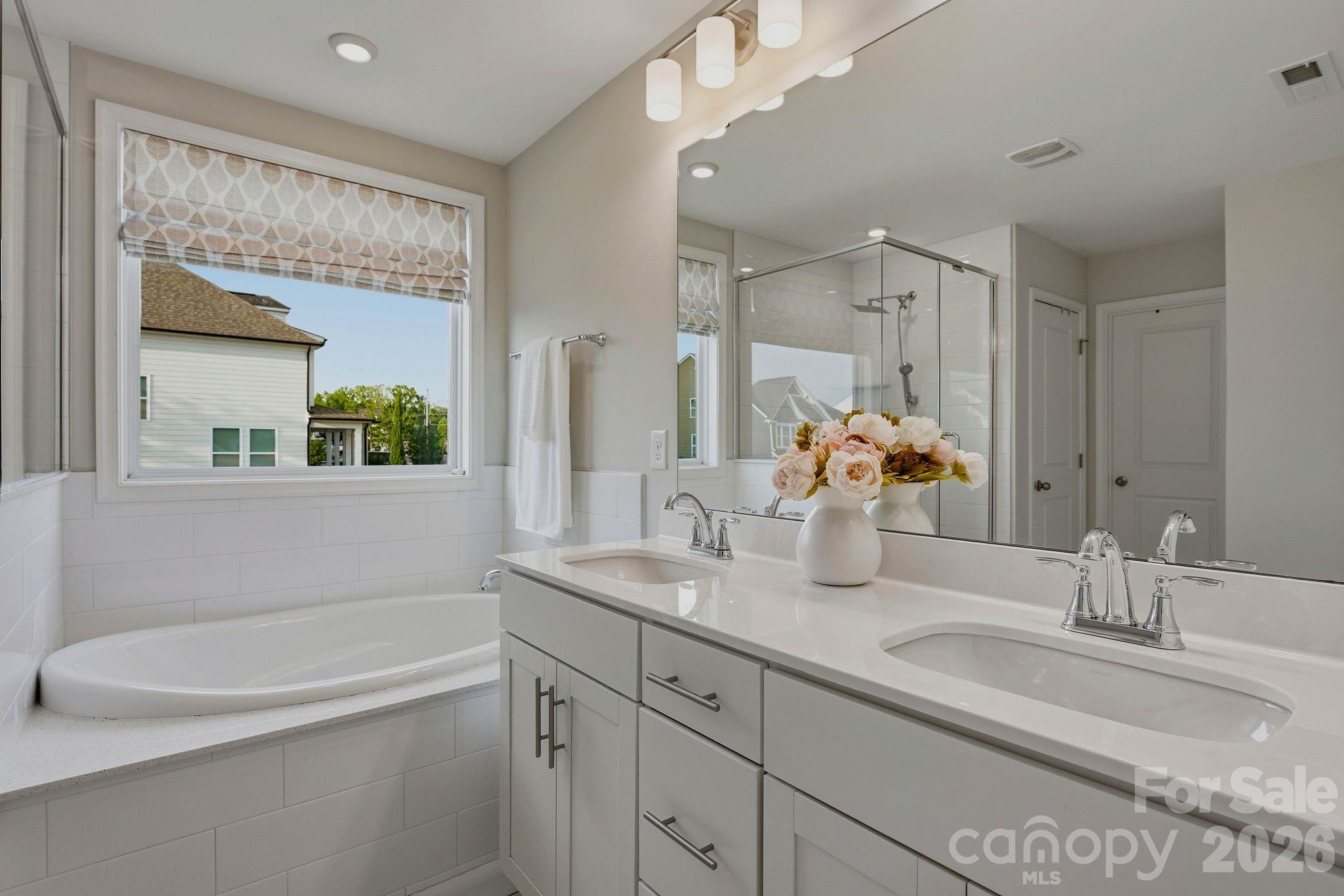 Single Family Residence at 2107 Masons Bend Drive, Fort Mill, photo 28 of 39