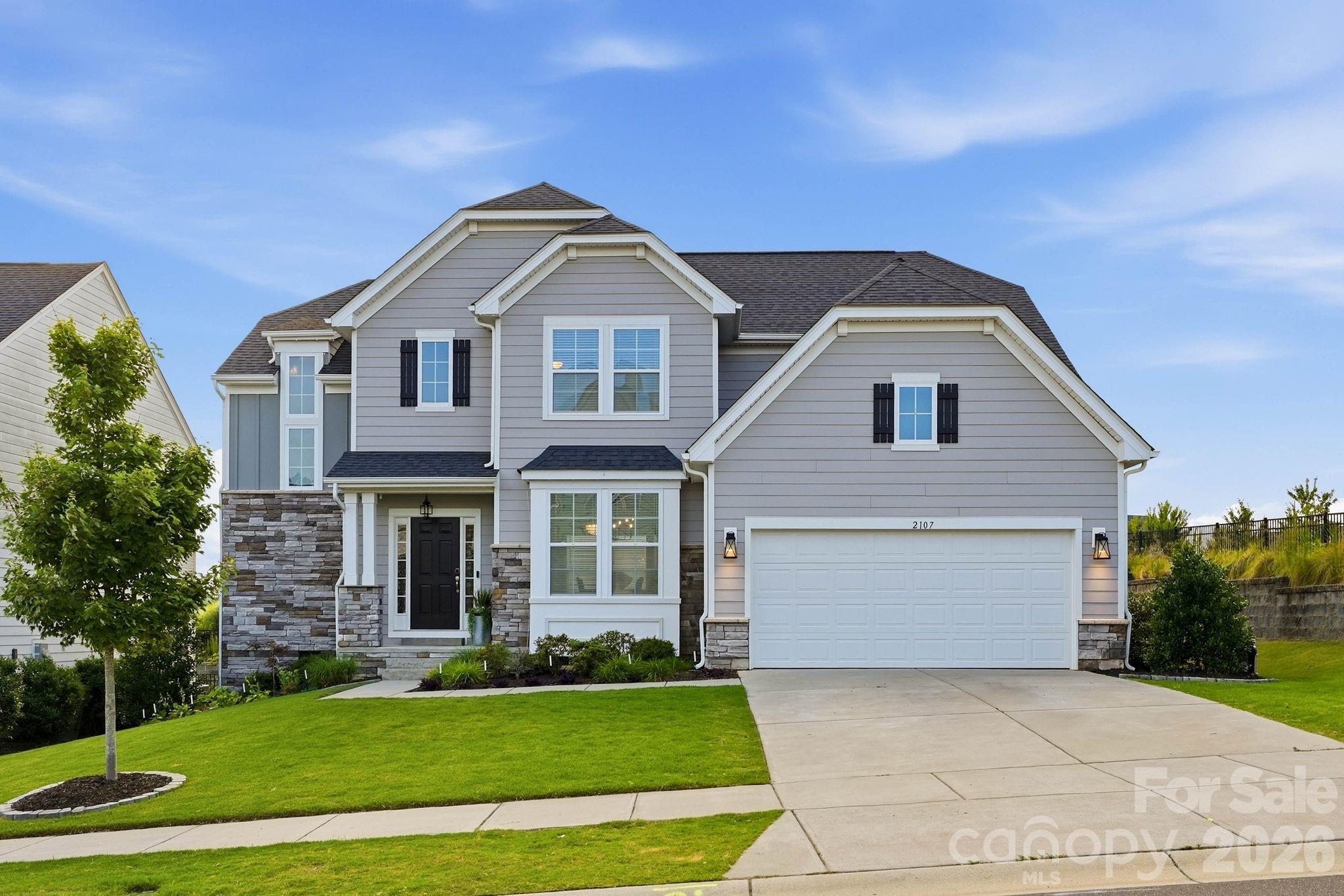 Single Family Residence at 2107 Masons Bend Drive, Fort Mill, photo 32 of 39