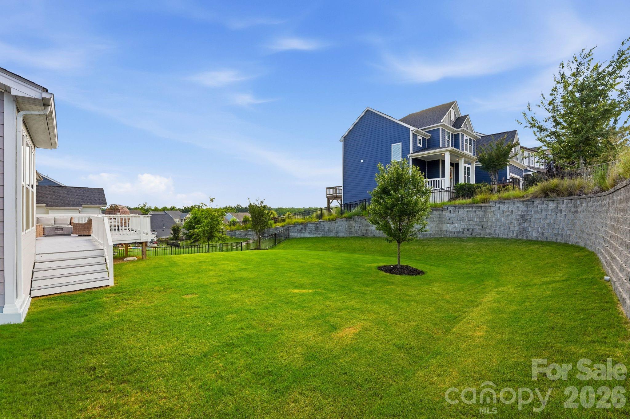 Single Family Residence at 2107 Masons Bend Drive, Fort Mill, photo 34 of 39