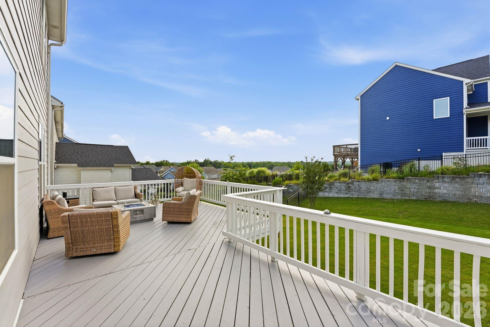 Single Family Residence at 2107 Masons Bend Drive, Fort Mill, photo 35 of 39