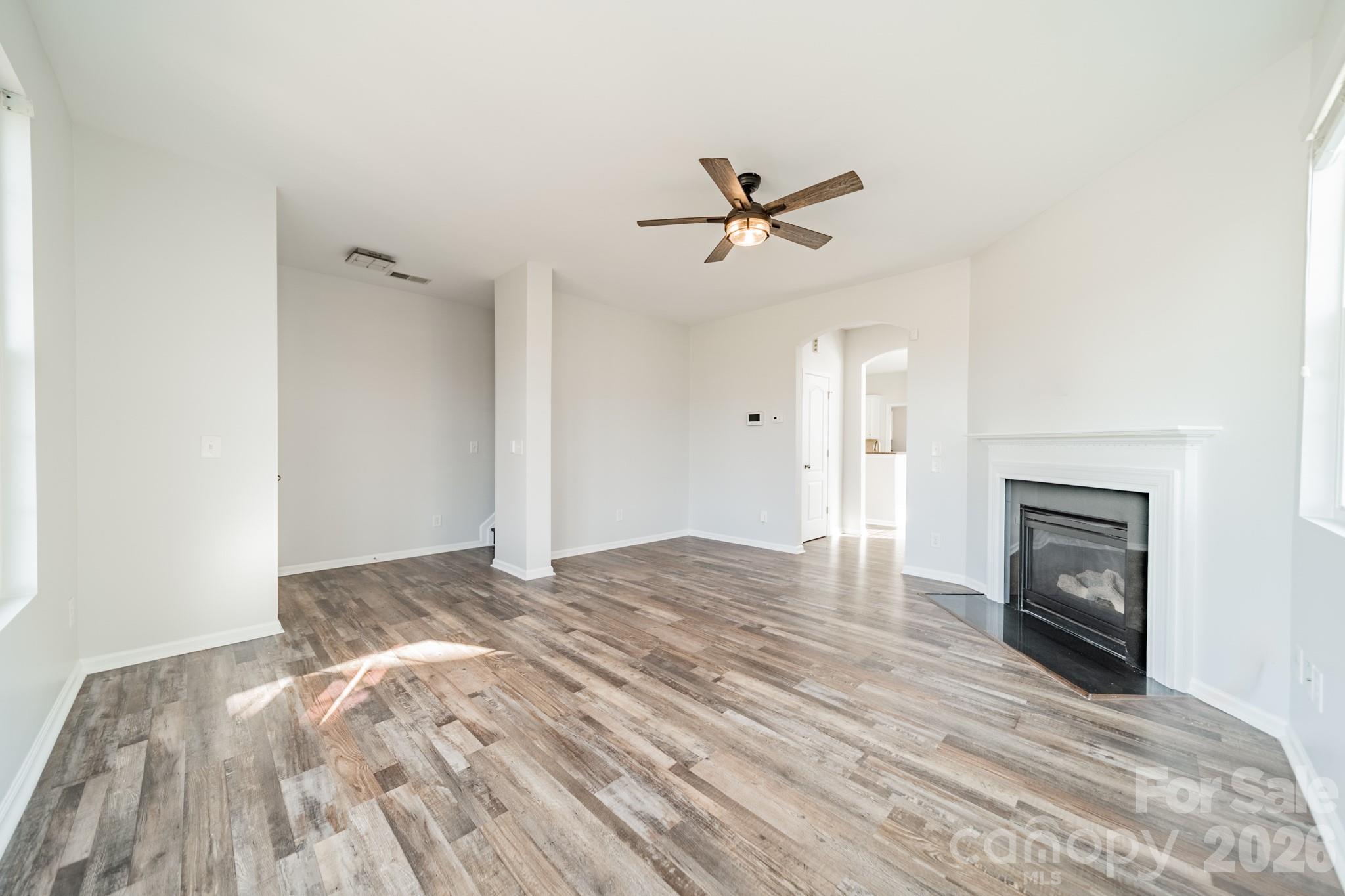 Townhouse at 18426 W Catawba Avenue, Cornelius, photo 3 of 42