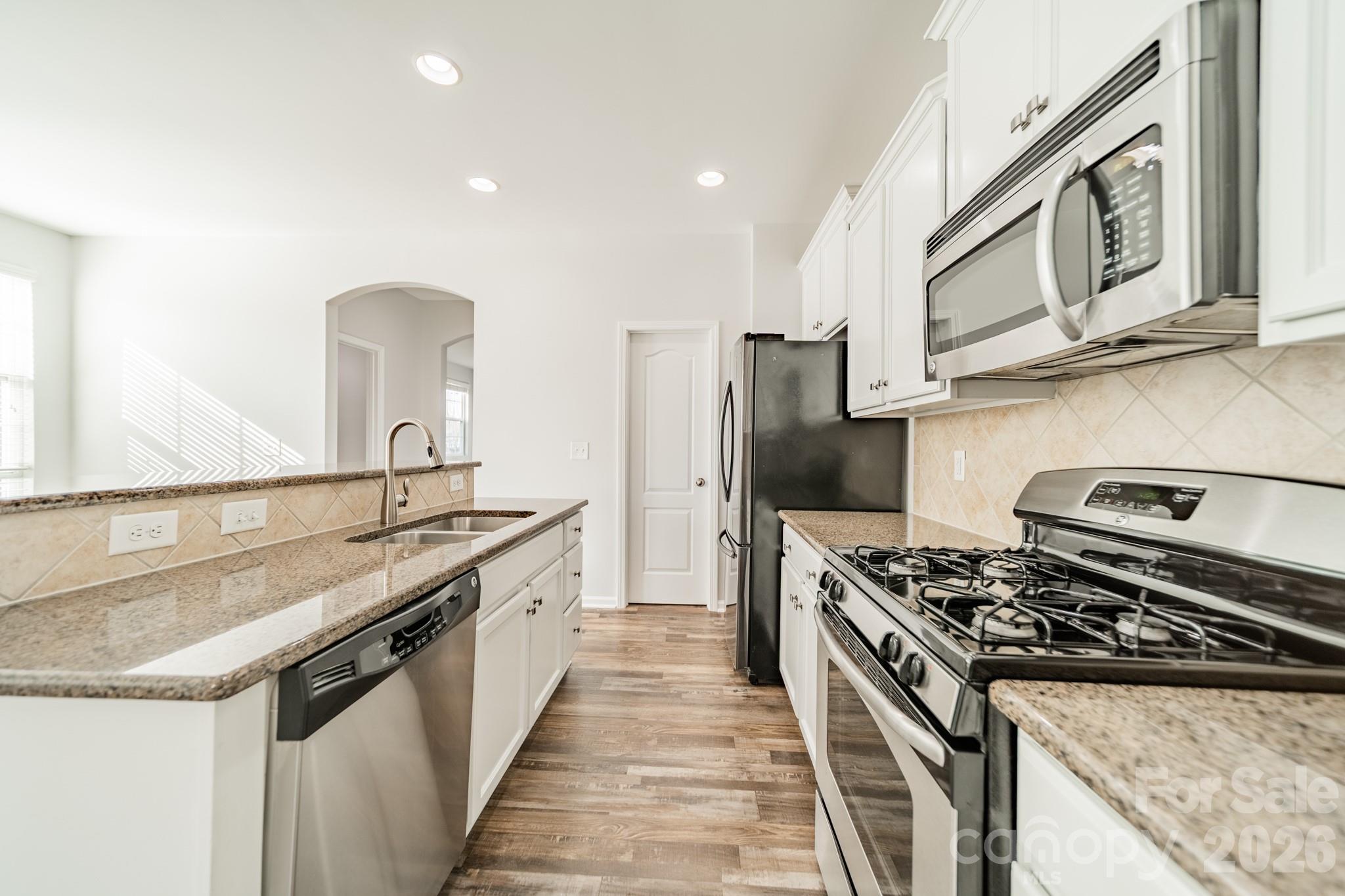 Townhouse at 18426 W Catawba Avenue, Cornelius, photo 10 of 42