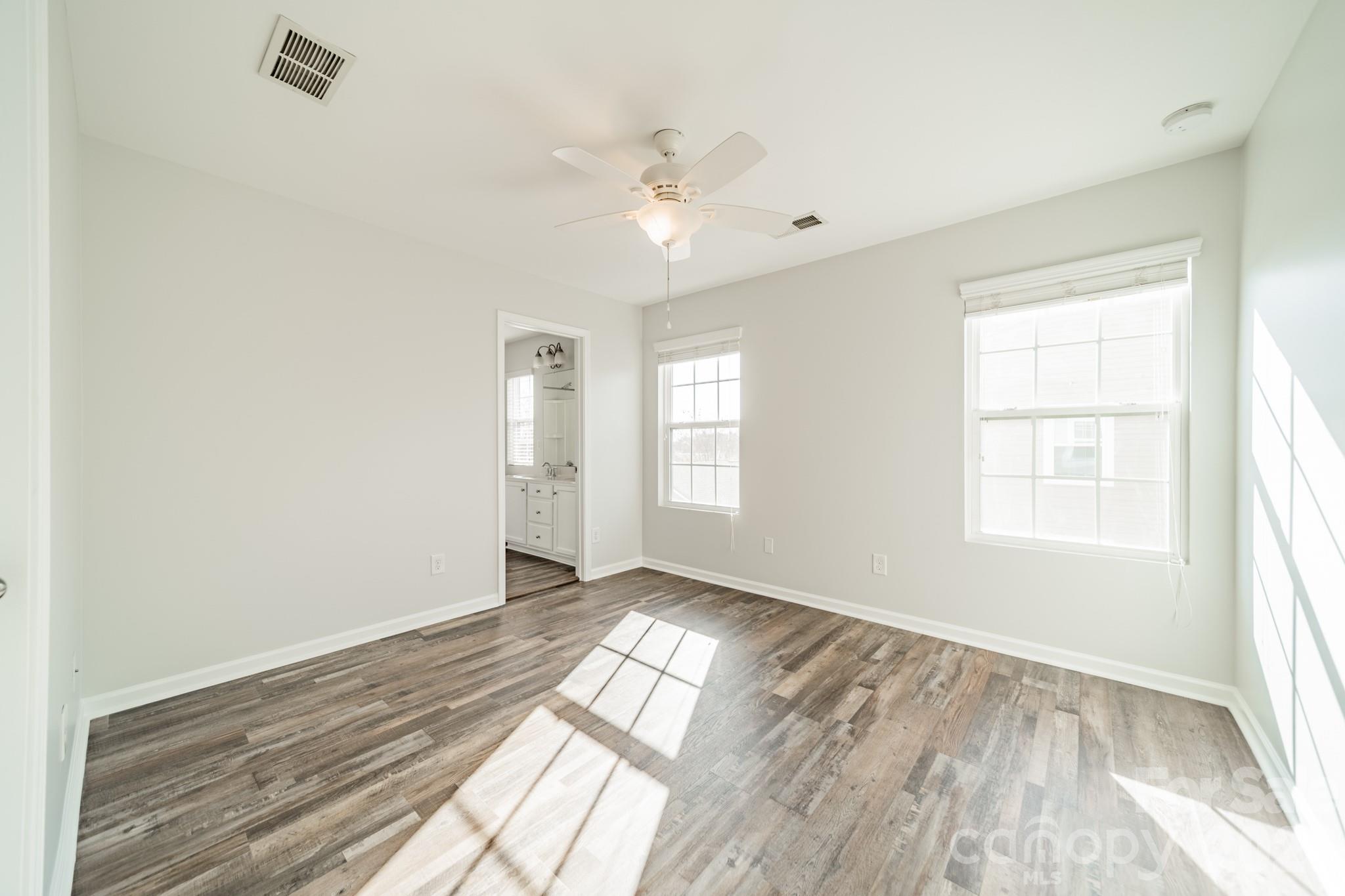 Townhouse at 18426 W Catawba Avenue, Cornelius, photo 26 of 42