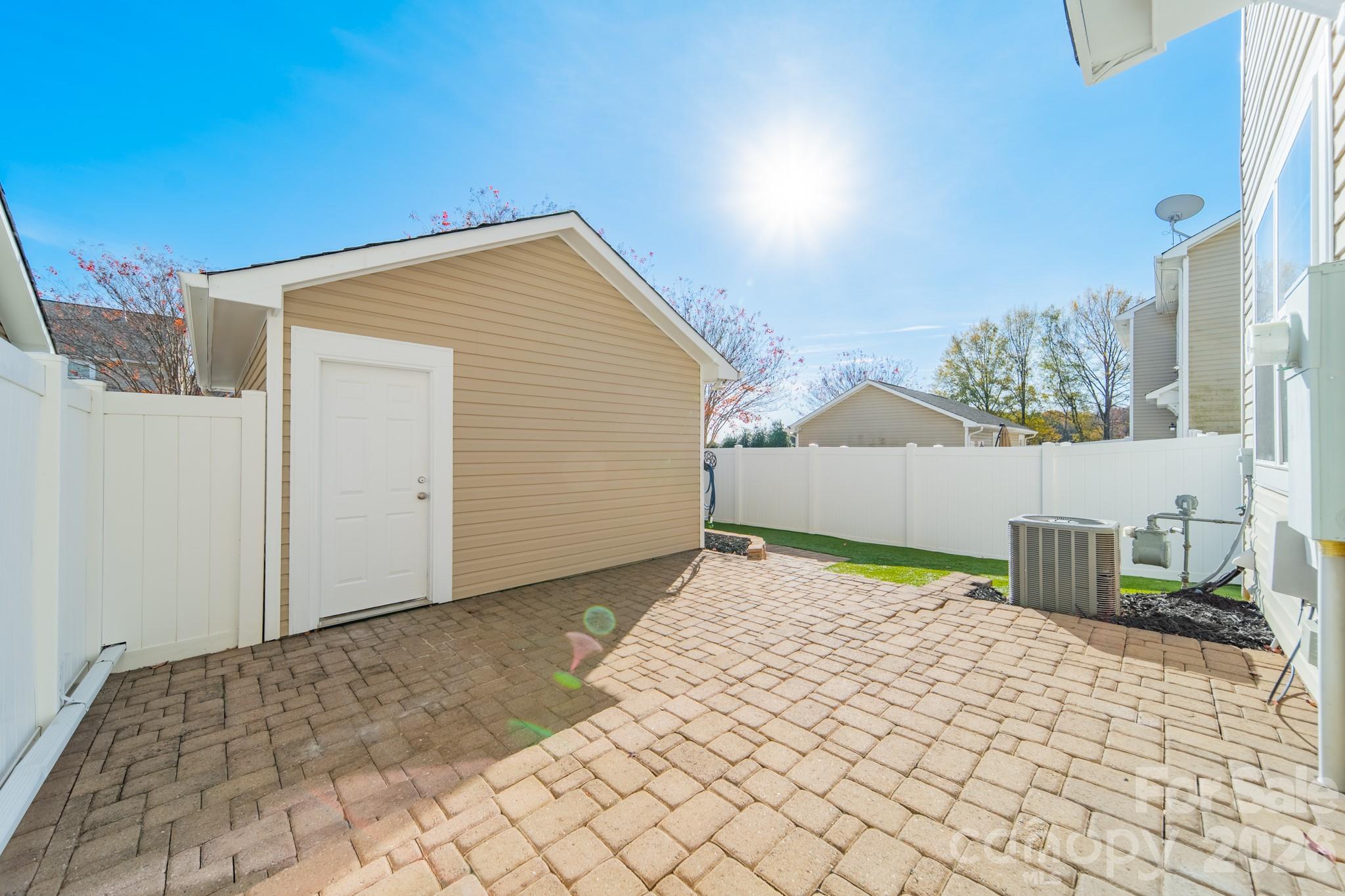 Townhouse at 18426 W Catawba Avenue, Cornelius, photo 34 of 42