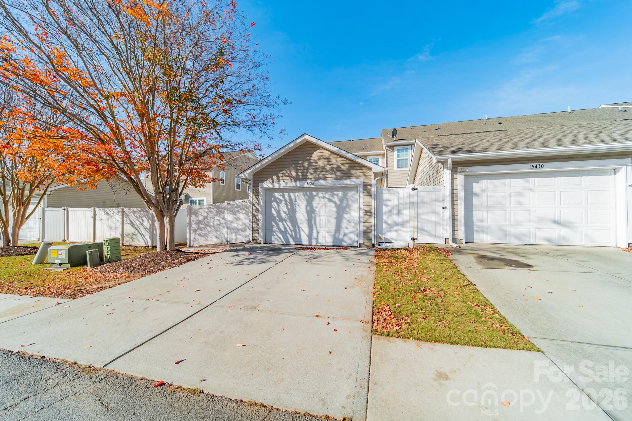 Townhouse at 18426 W Catawba Avenue, Cornelius, photo 38 of 42