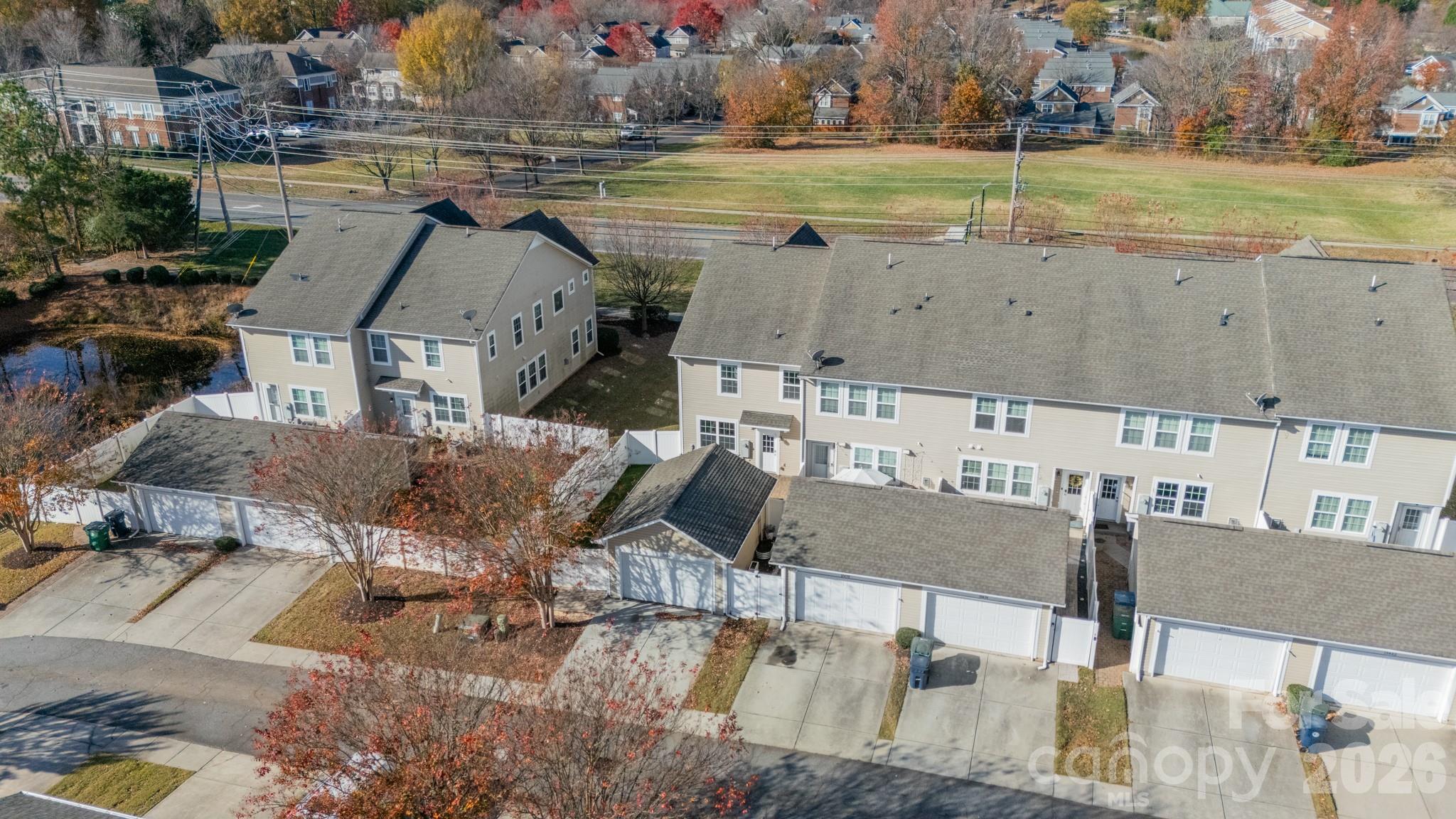 Townhouse at 18426 W Catawba Avenue, Cornelius, photo 39 of 42