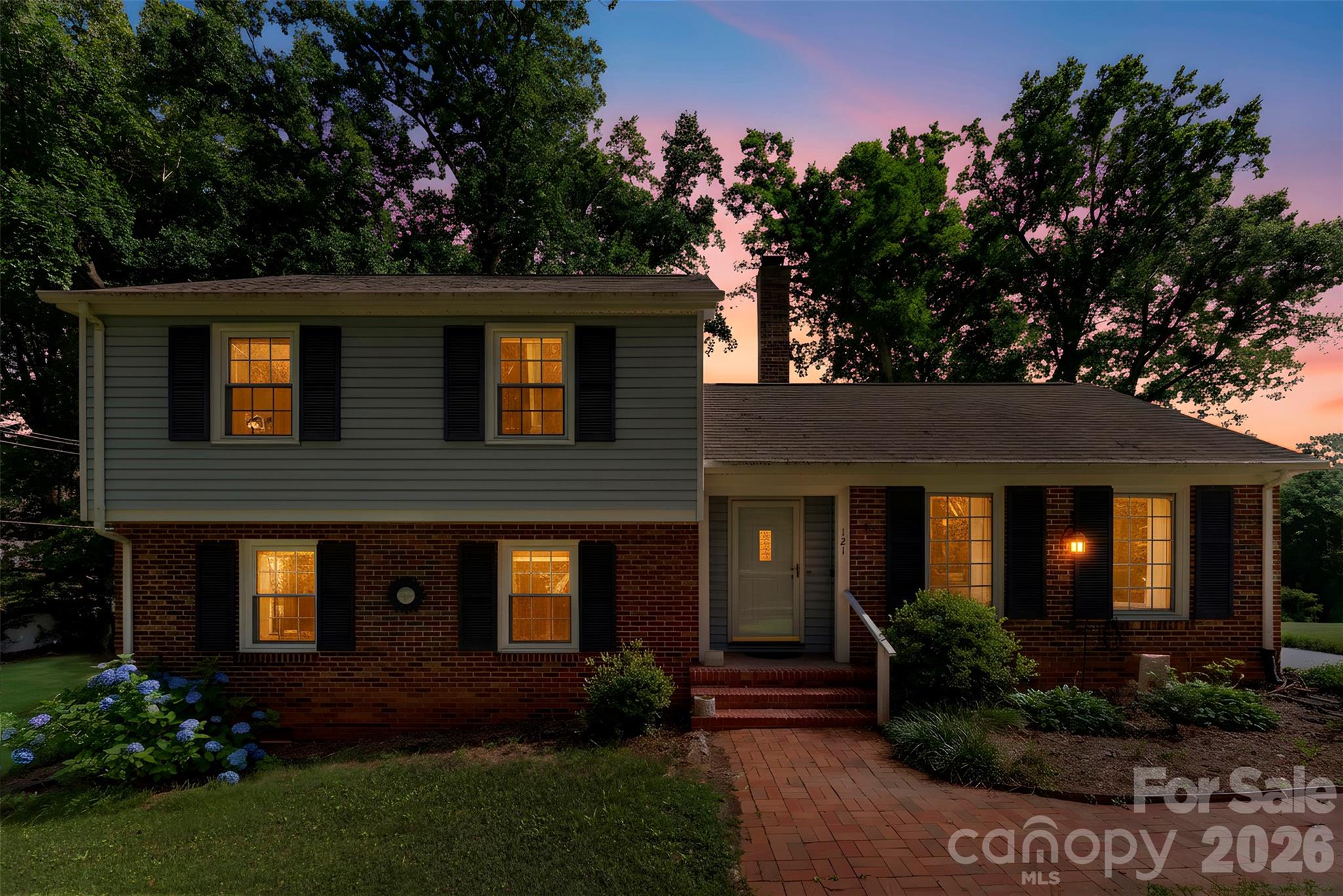 Single Family Residence at 121 E Summersby Street, Fort Mill, photo 2 of 33