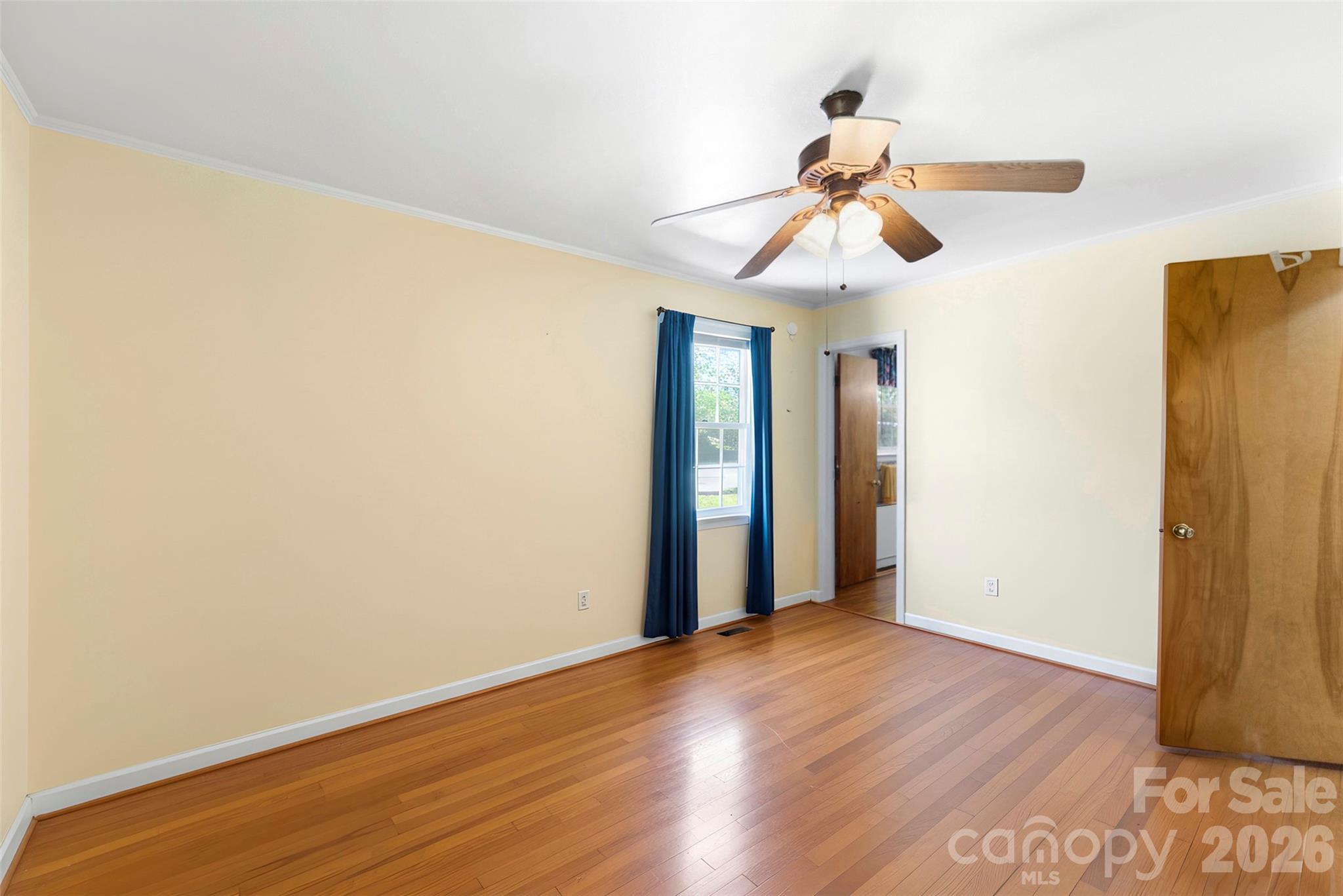 Single Family Residence at 121 E Summersby Street, Fort Mill, photo 14 of 33