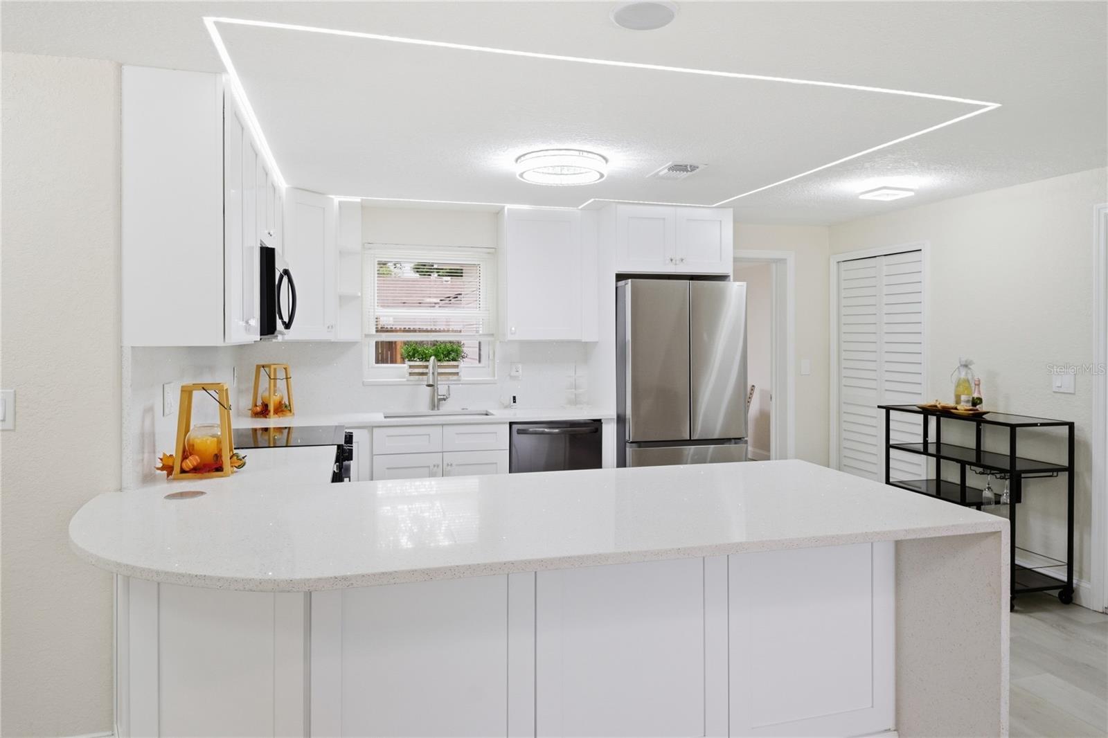 Single Family Residence at 6338 ABERDEEN AVE, NEW PORT RICHEY, photo 3 of 29