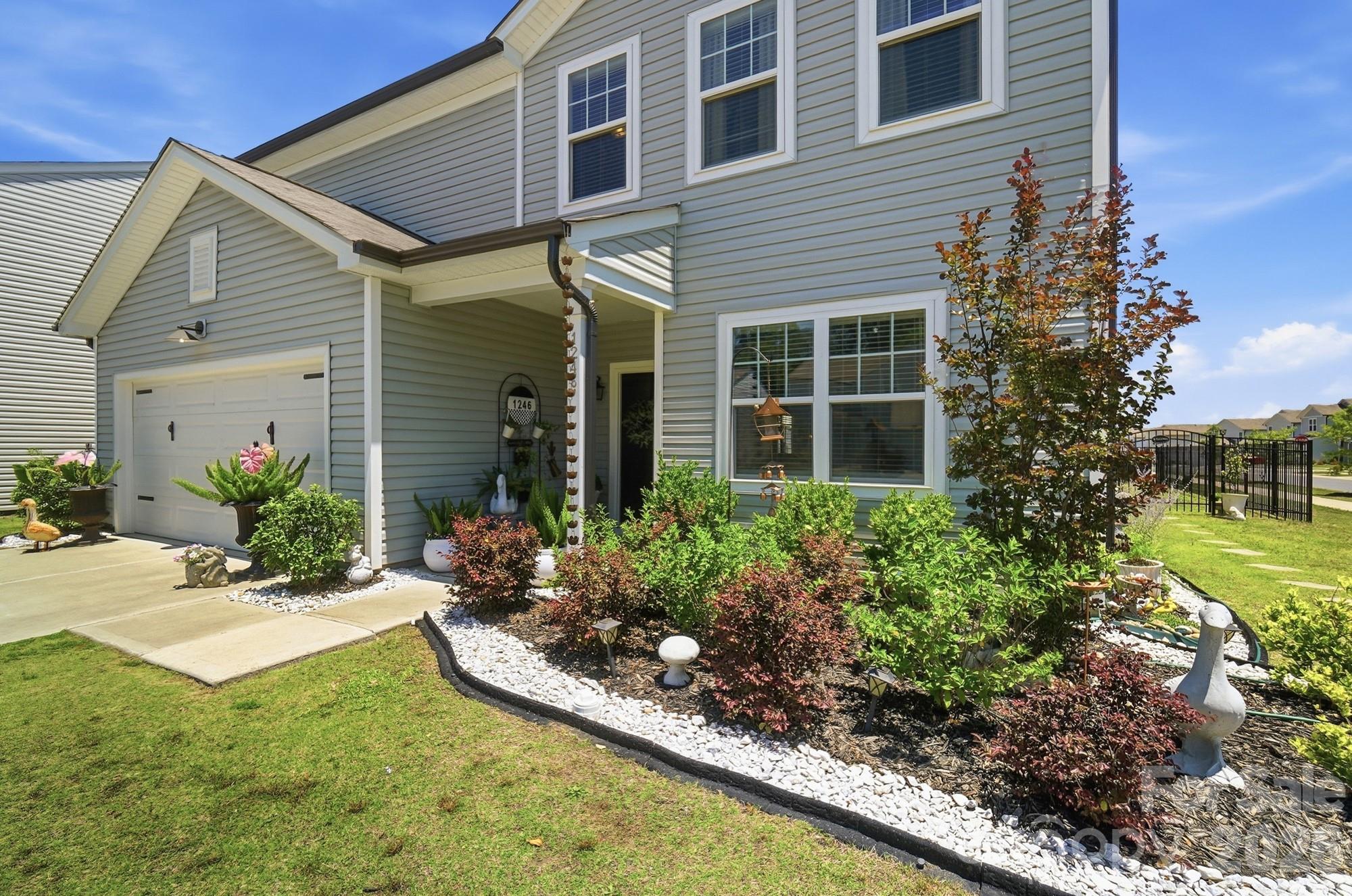 Single Family Residence at 1246 Nesters Store Place SW, Concord, photo 4 of 46