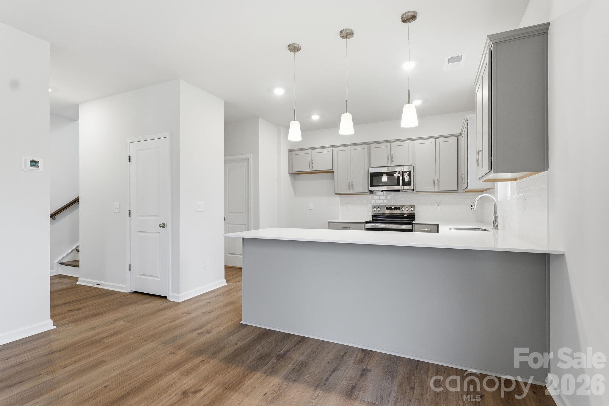 Single Family Residence at 1641 Piper Creek Avenue, Newton, photo 12 of 41