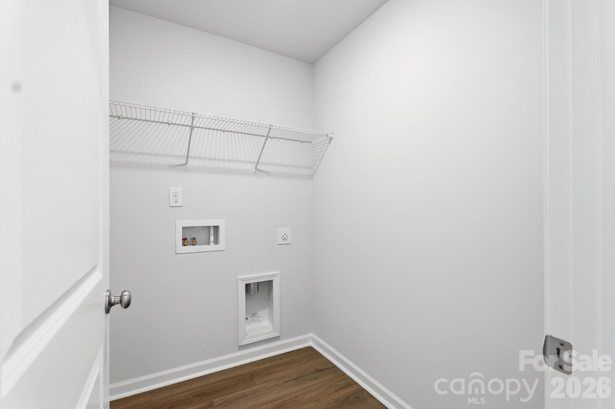 Single Family Residence at 1641 Piper Creek Avenue, Newton, photo 21 of 41