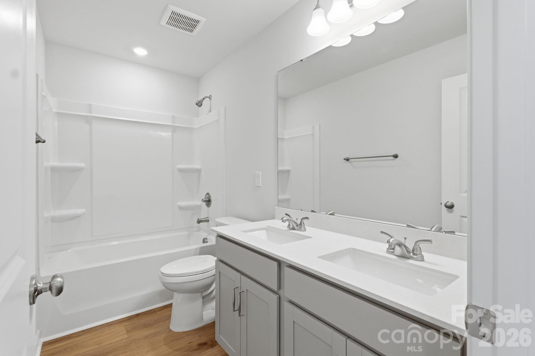 Single Family Residence at 1641 Piper Creek Avenue, Newton, photo 27 of 41