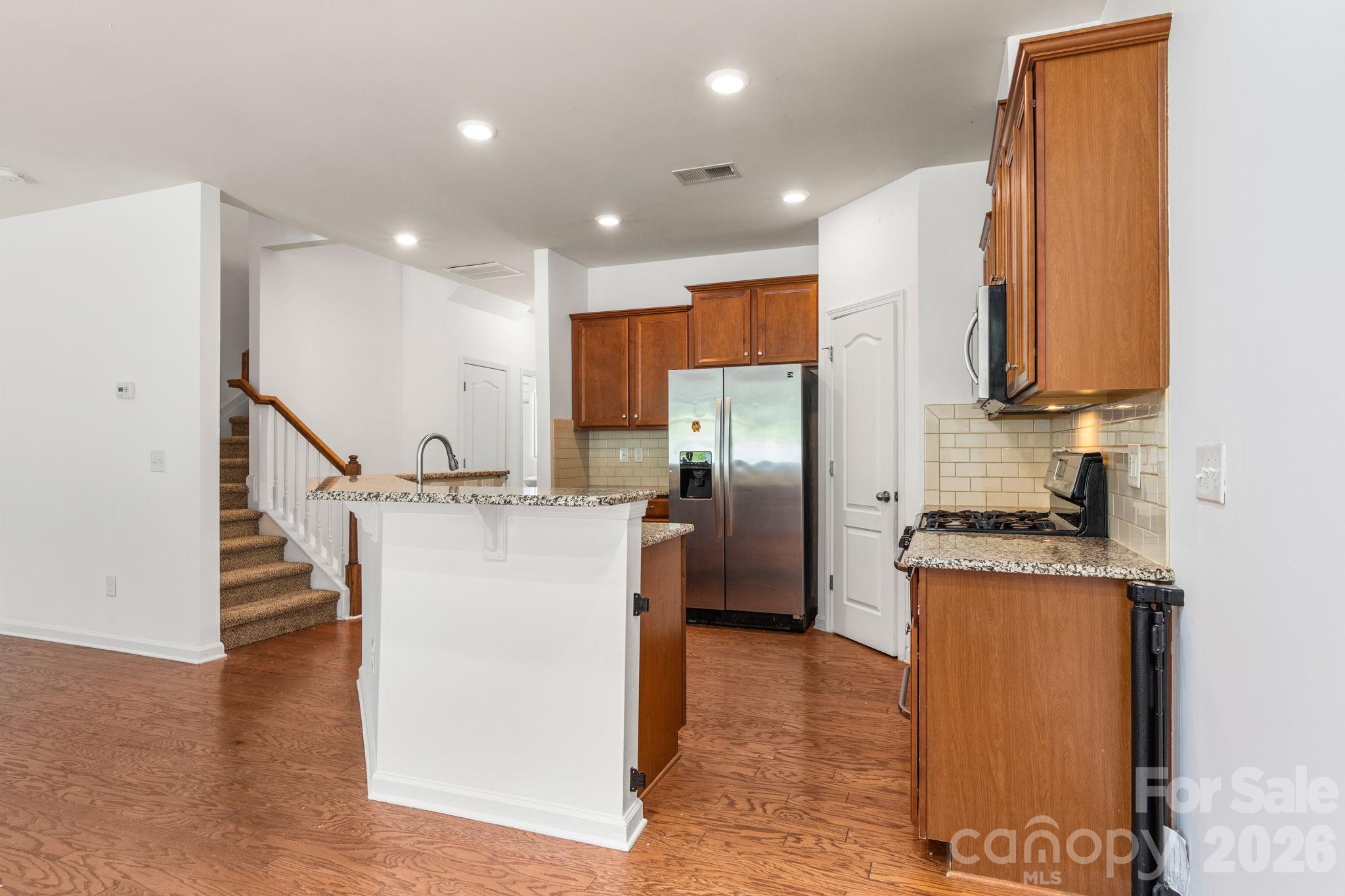 Townhouse at 4037 Black Walnut Way, Fort Mill, photo 8 of 28