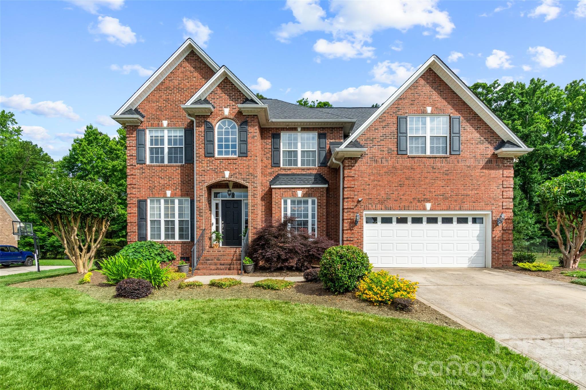 Single Family Residence at 5649 Old Town Lane, Gastonia, photo 2 of 40