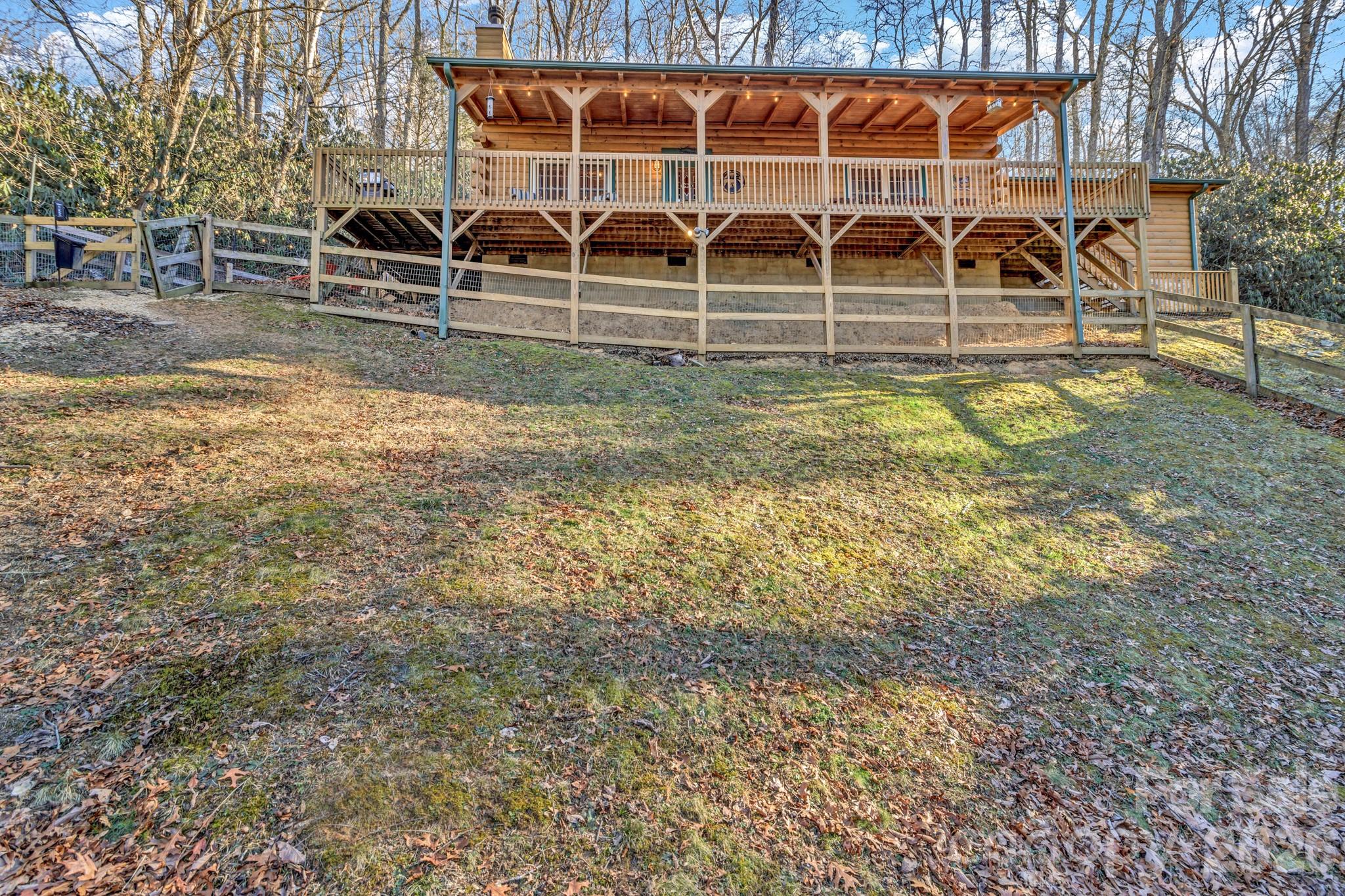 Single Family Residence at 45 Ginger Lane, Waynesville, photo 2 of 48