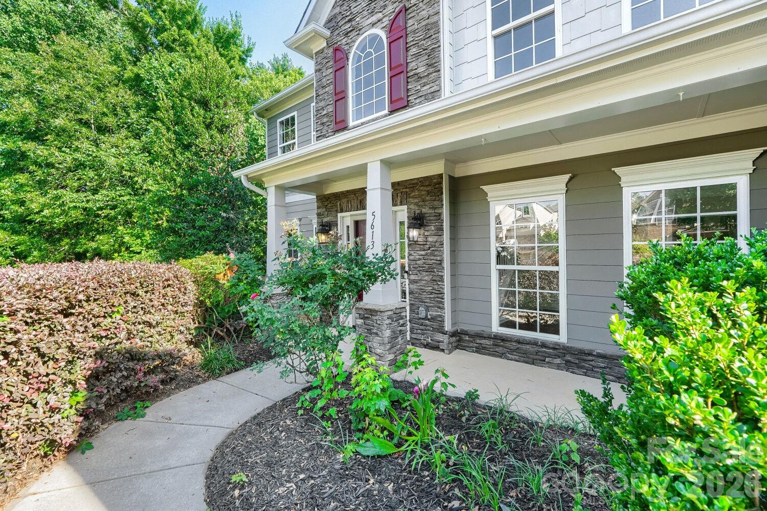 Single Family Residence at 5613 Shenandoah Drive, Waxhaw, photo 3 of 25