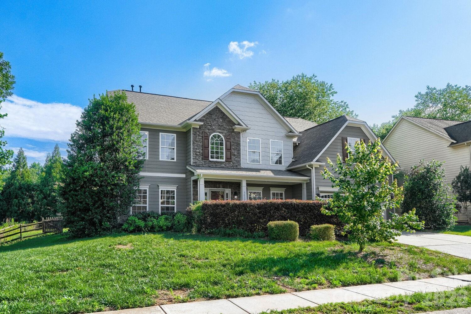 Single Family Residence at 5613 Shenandoah Drive, Waxhaw, photo 2 of 25