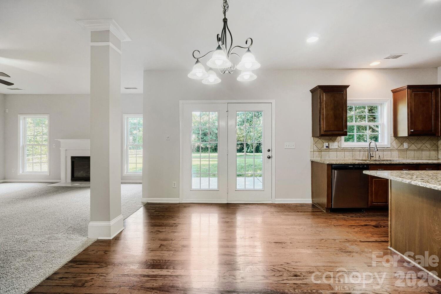 Single Family Residence at 5613 Shenandoah Drive, Waxhaw, photo 11 of 25