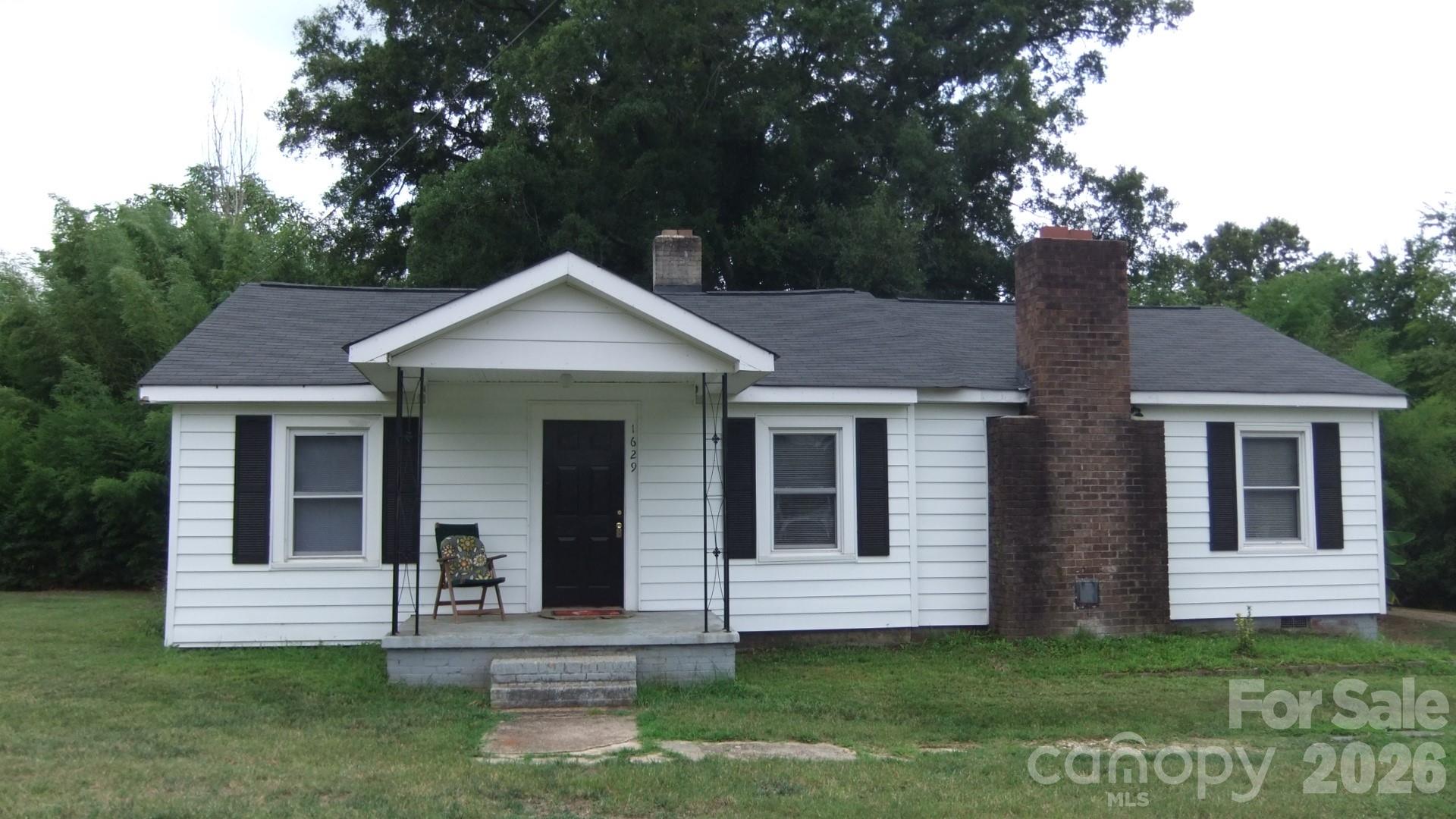 1629 and 1631 Harris Road