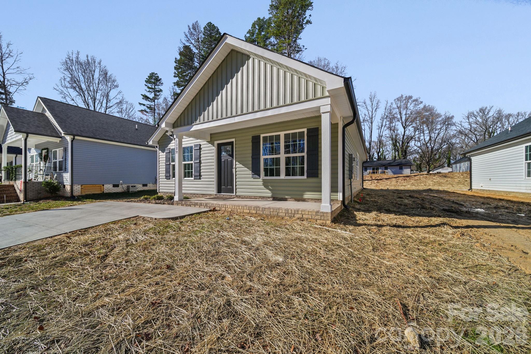 Single Family Residence at 1129 Kenly Street, Salisbury, photo 2 of 50