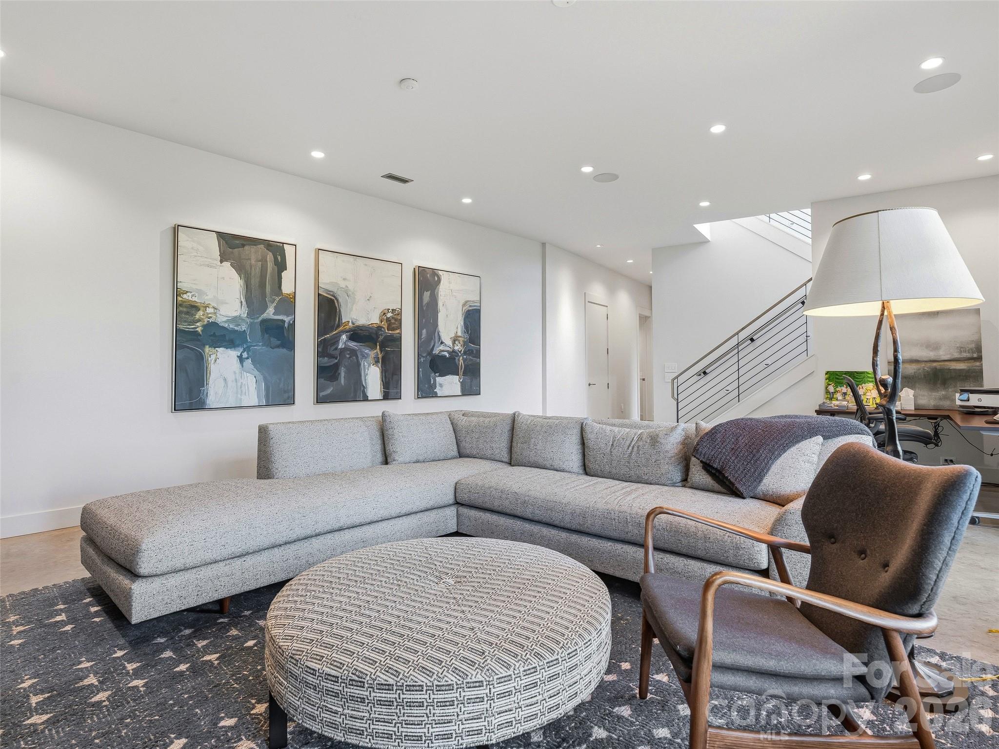 Comfortable secondary living space for guests and family - 1121 Timberbluff Way, Arden
