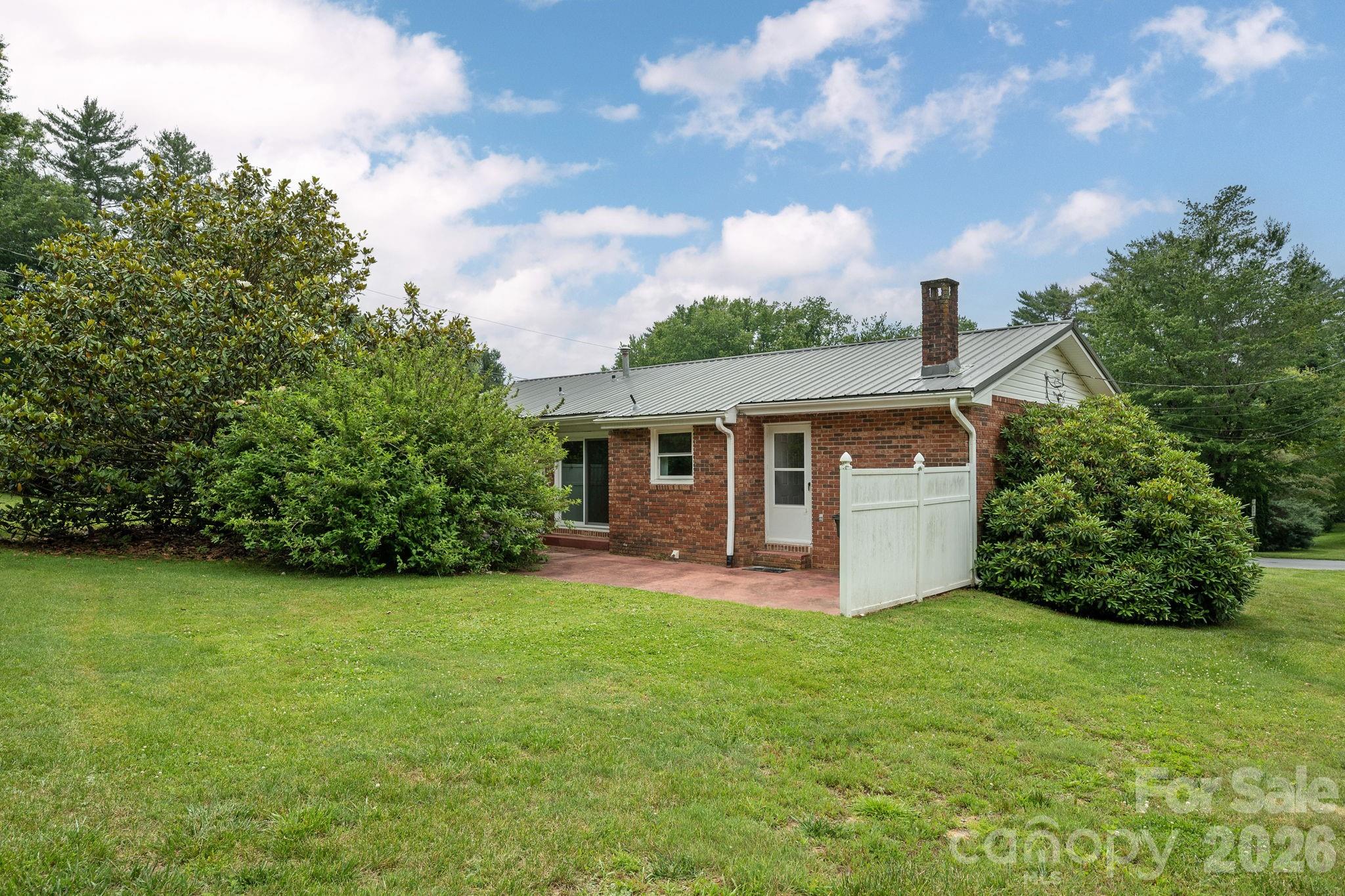 Single Family Residence at 107 MAYWOOD Road, Hendersonville, photo 25 of 25
