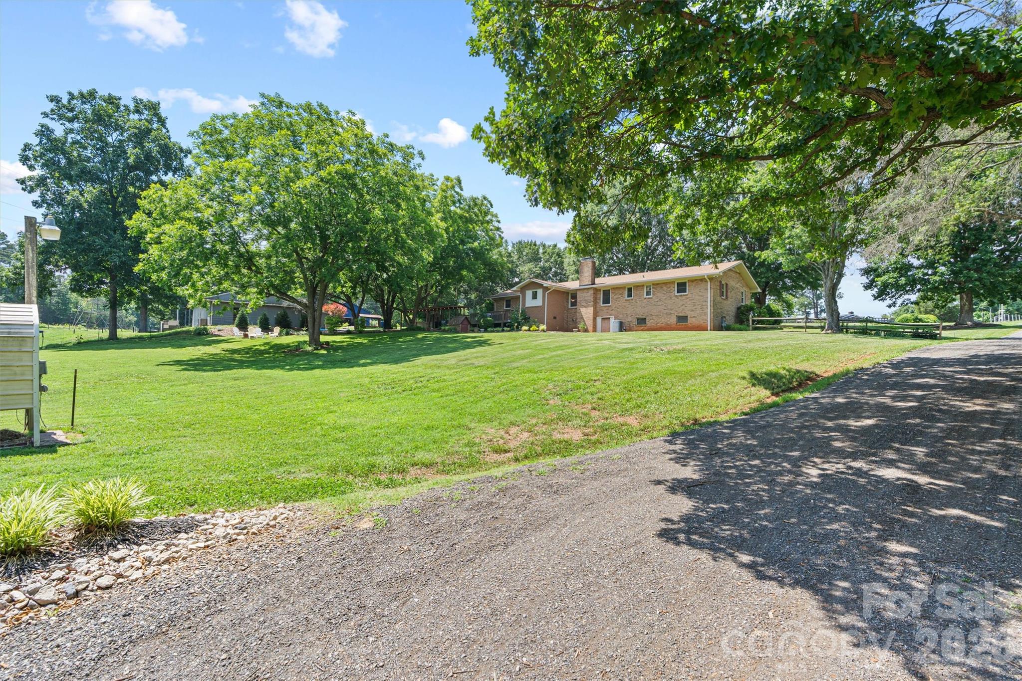 Single Family Residence at 256 Johnson Dairy Road, Mooresville, photo 9 of 46