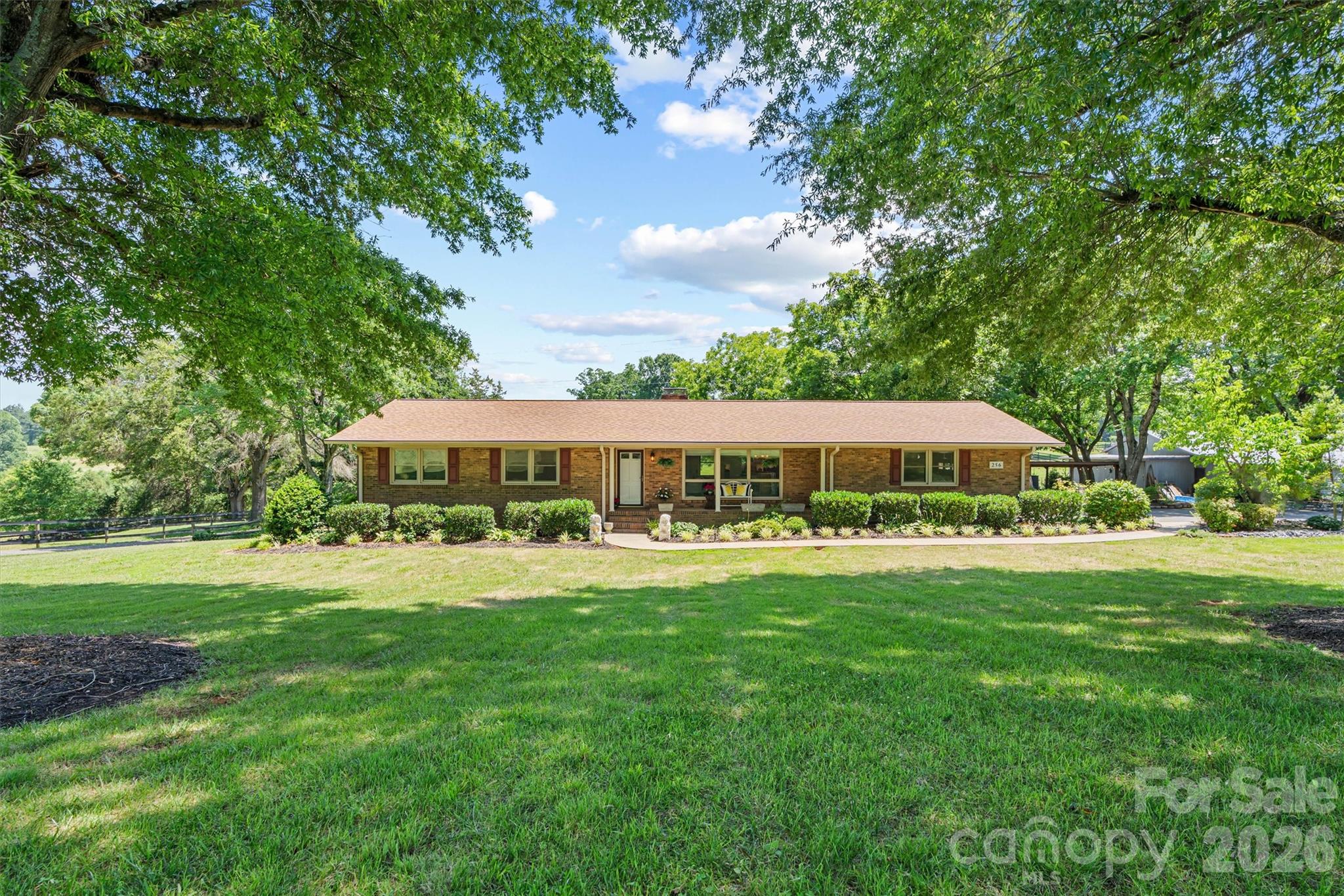 Single Family Residence at 256 Johnson Dairy Road, Mooresville, photo 17 of 46