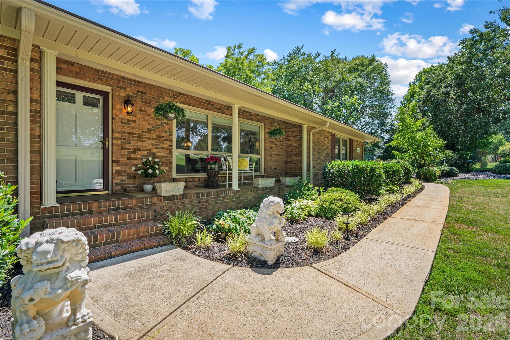 Single Family Residence at 256 Johnson Dairy Road, Mooresville, photo 16 of 46