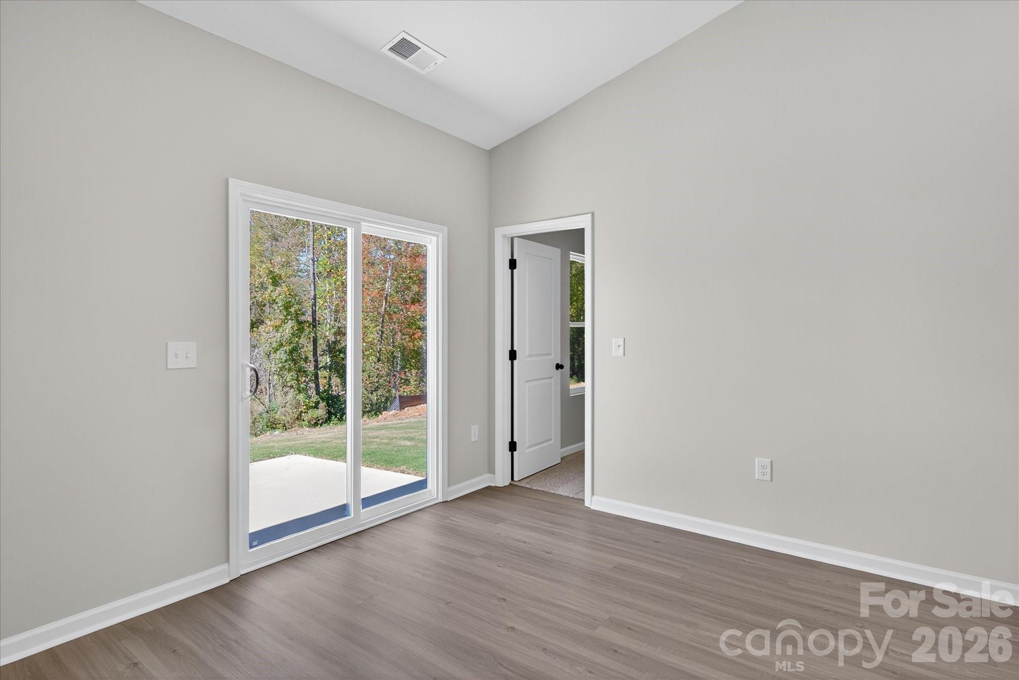 Single Family Residence at 3184 Strong Box Lane, Gastonia, photo 7 of 22