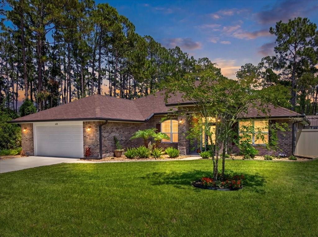 4-Bedroom, 3-bath home, 2 car-garage with 2508 Sqft heather area & extra large covered lanai! - 118 RYBERRY DR, PALM COAST