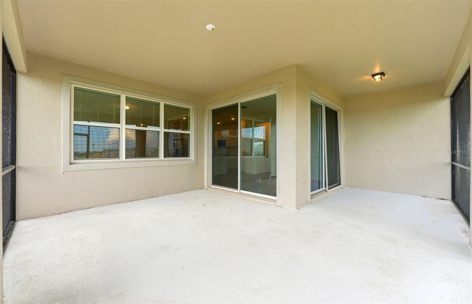 Covered Lanai w/Screen Enclosure - 10005 JOHNSON OAKS GLN, PARRISH