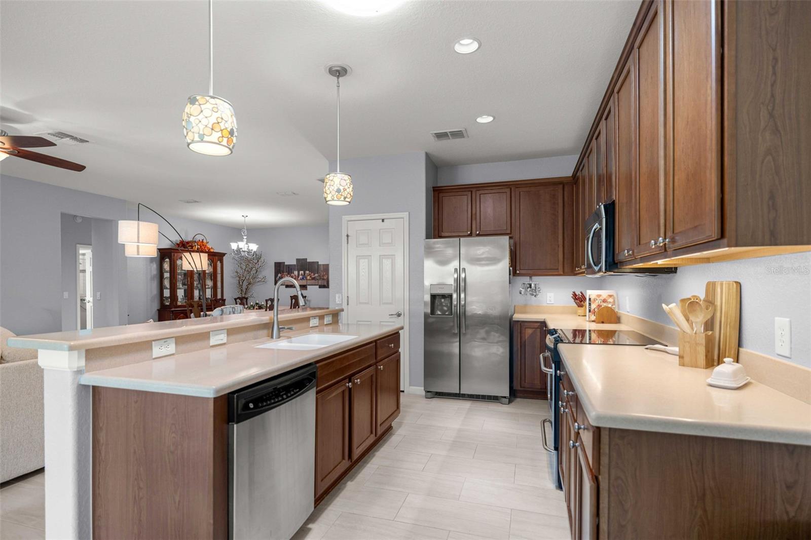 Large Kitchen - 6951 SW 94TH CT, OCALA