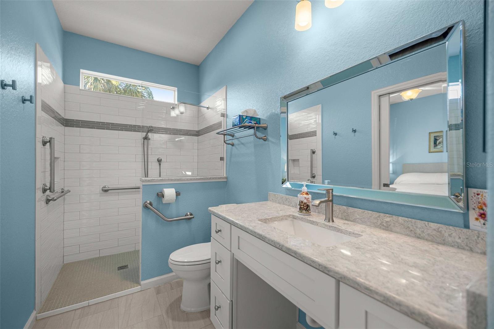 Guest Bath - 6951 SW 94TH CT, OCALA