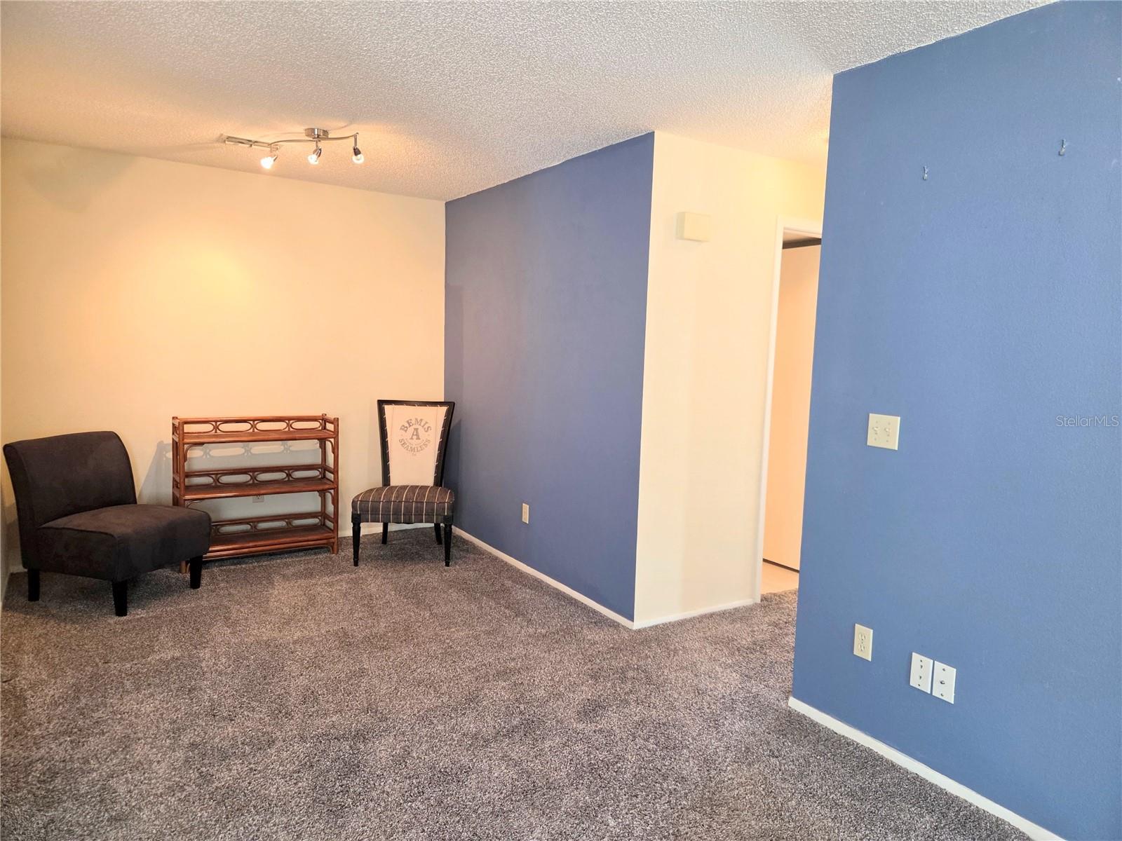 Condominium at 12404 EAGLESWOOD DR #C, HUDSON, photo 9 of 30