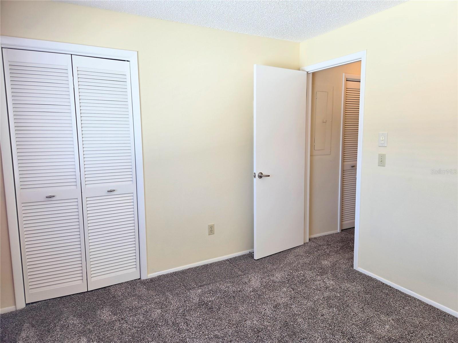 Condominium at 12404 EAGLESWOOD DR #C, HUDSON, photo 17 of 30
