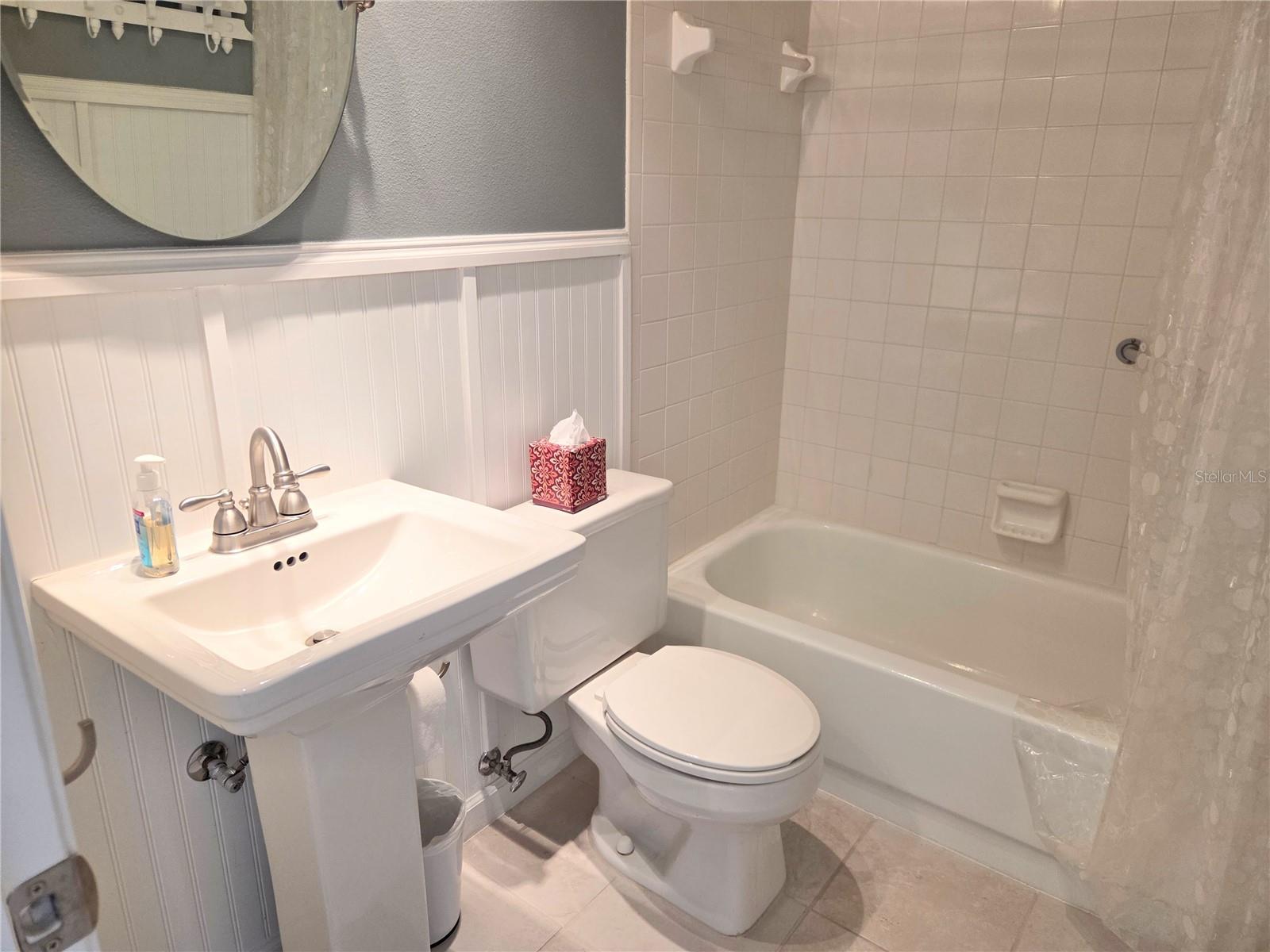 Condominium at 12404 EAGLESWOOD DR #C, HUDSON, photo 18 of 30
