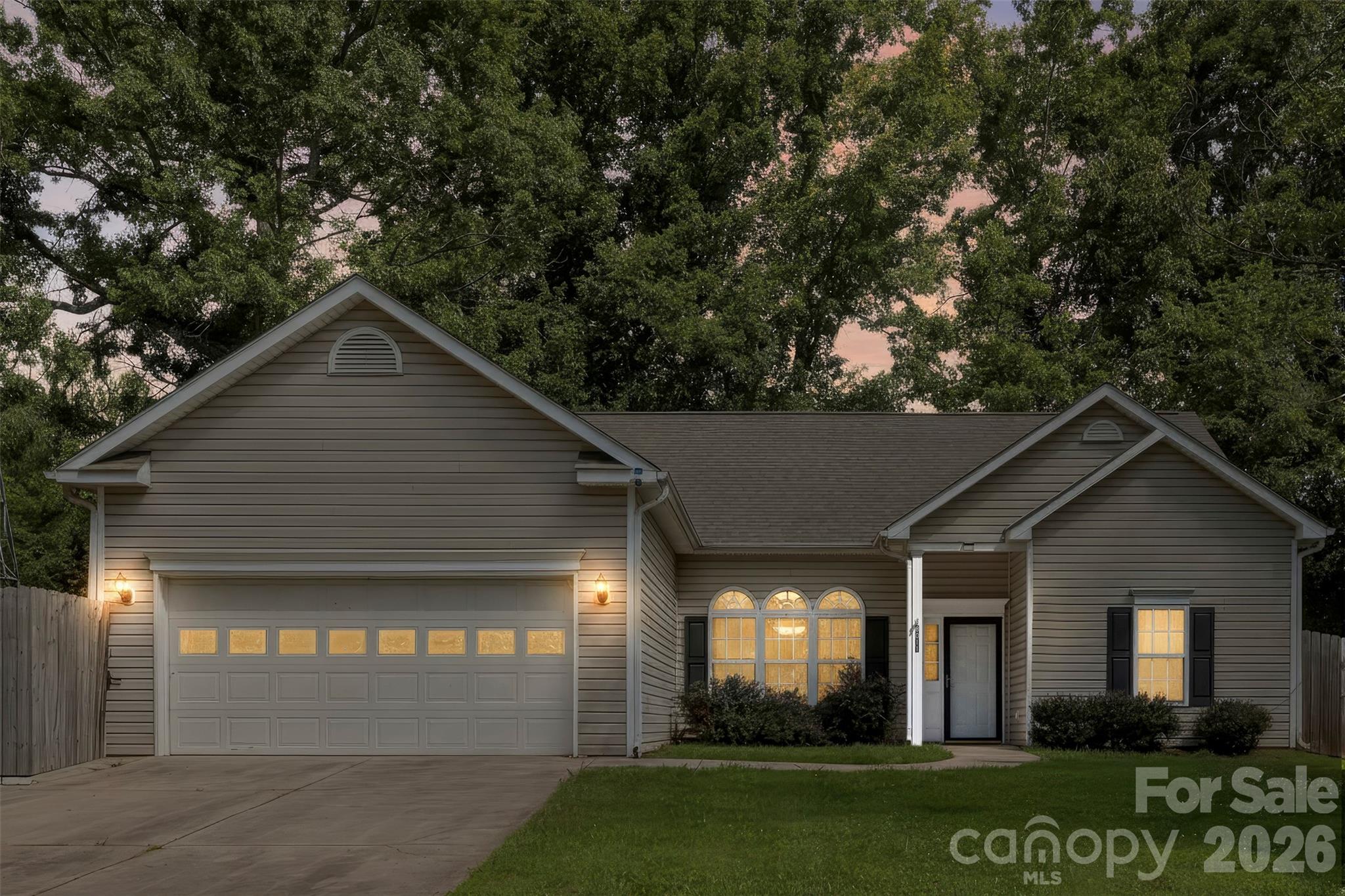 Single Family Residence at 8011 Maxwelton Drive, Huntersville, photo 2 of 27